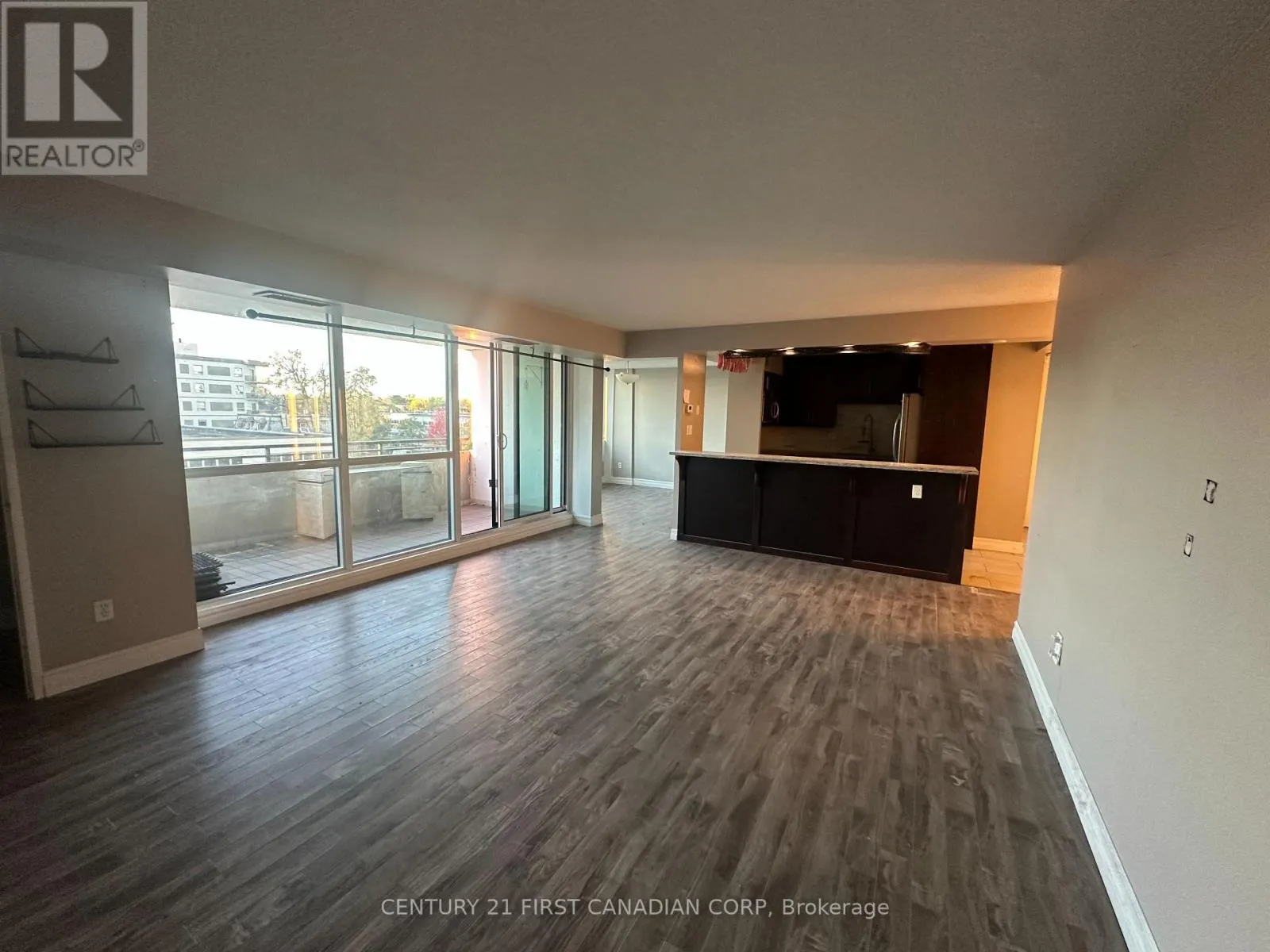 506 - 389 DUNDAS STREET, #506