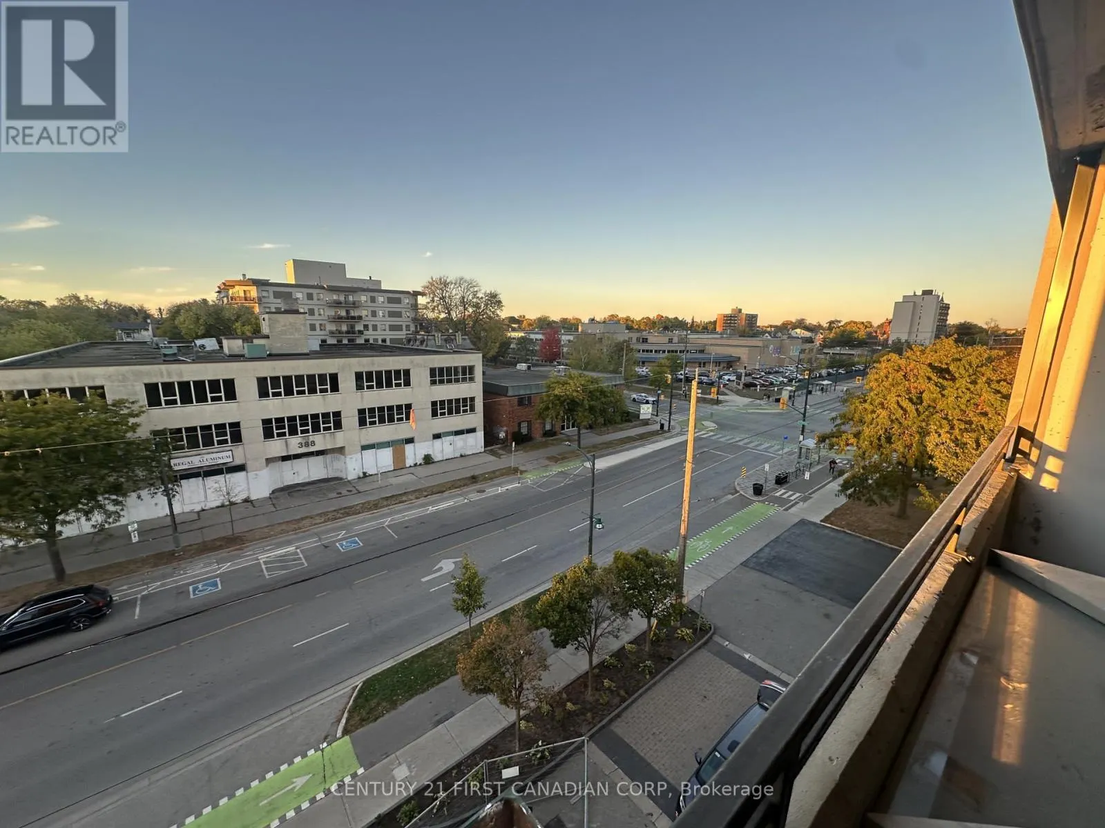 506 - 389 DUNDAS STREET, #506