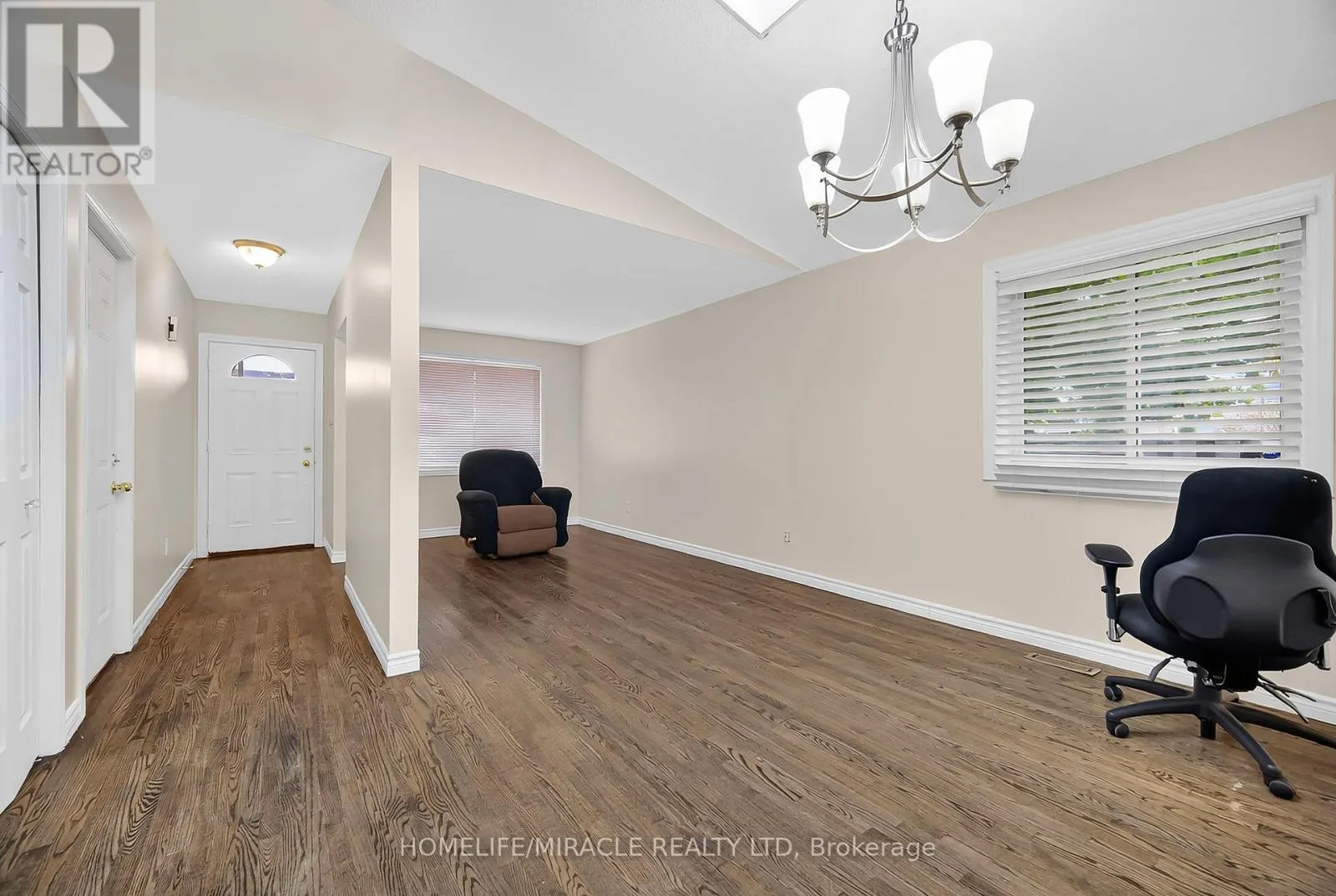 120 ASHBURY AVENUE
