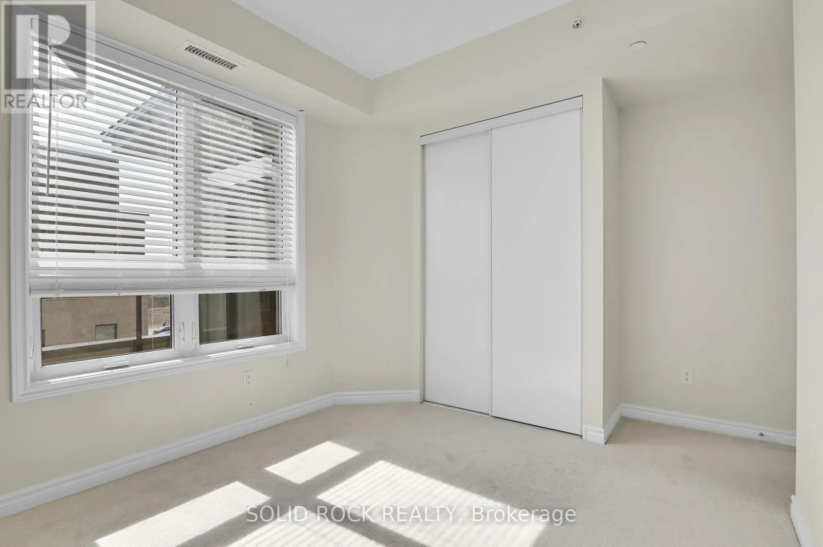 302 - 301 BAYROSE DRIVE