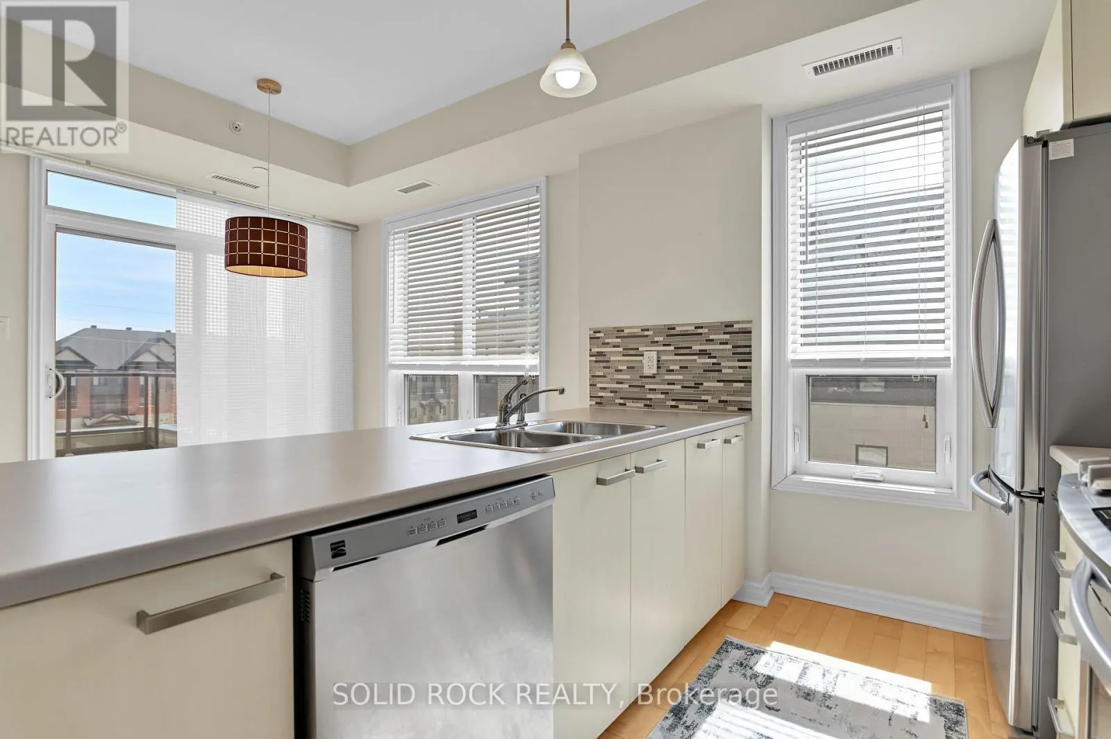 302 - 301 BAYROSE DRIVE