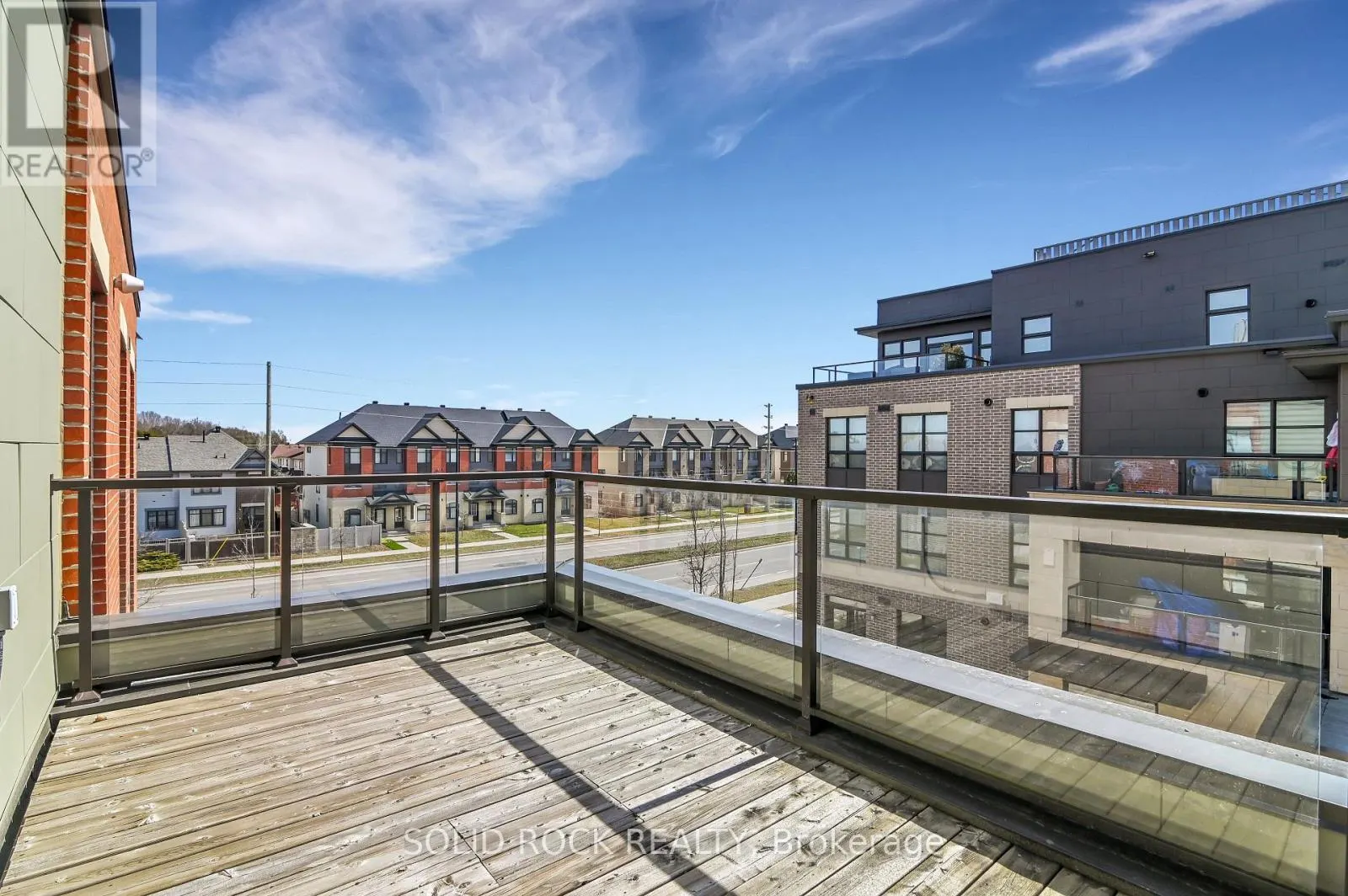 302 - 301 BAYROSE DRIVE