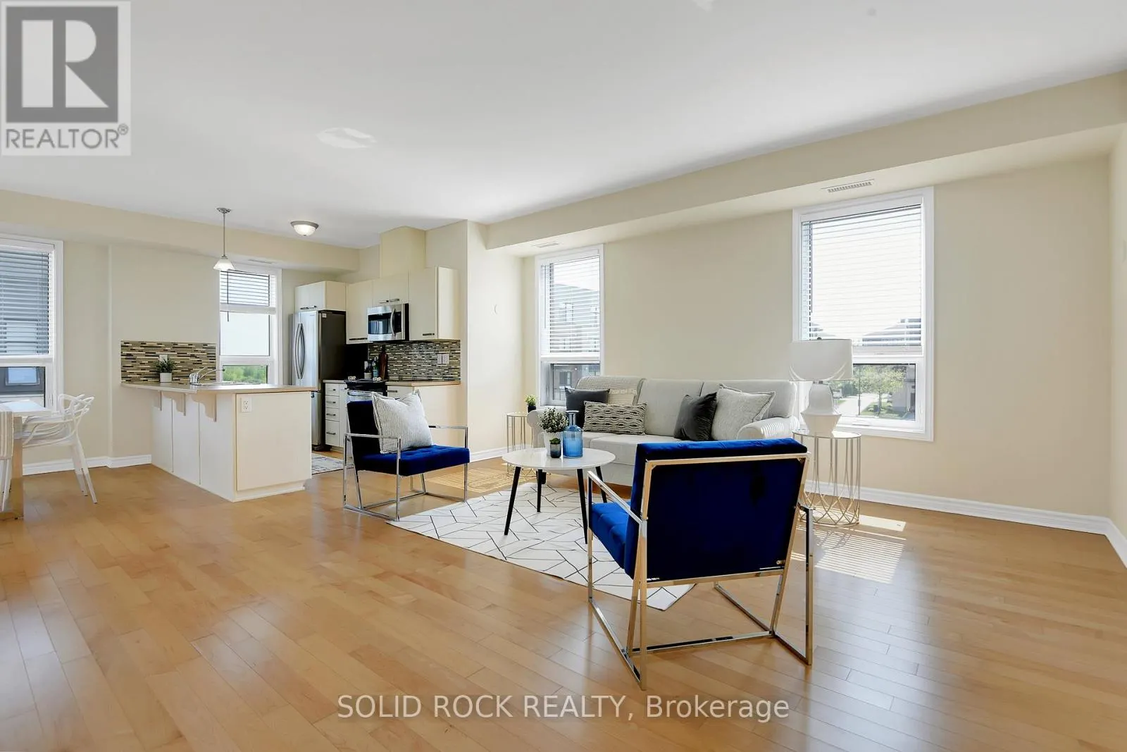 302 - 301 BAYROSE DRIVE