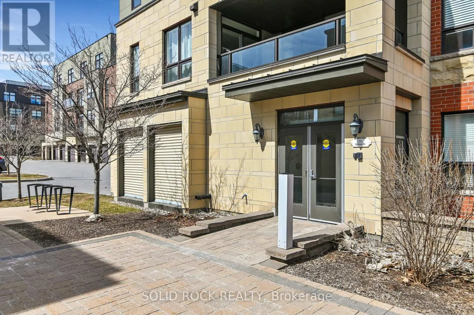302 - 301 BAYROSE DRIVE
