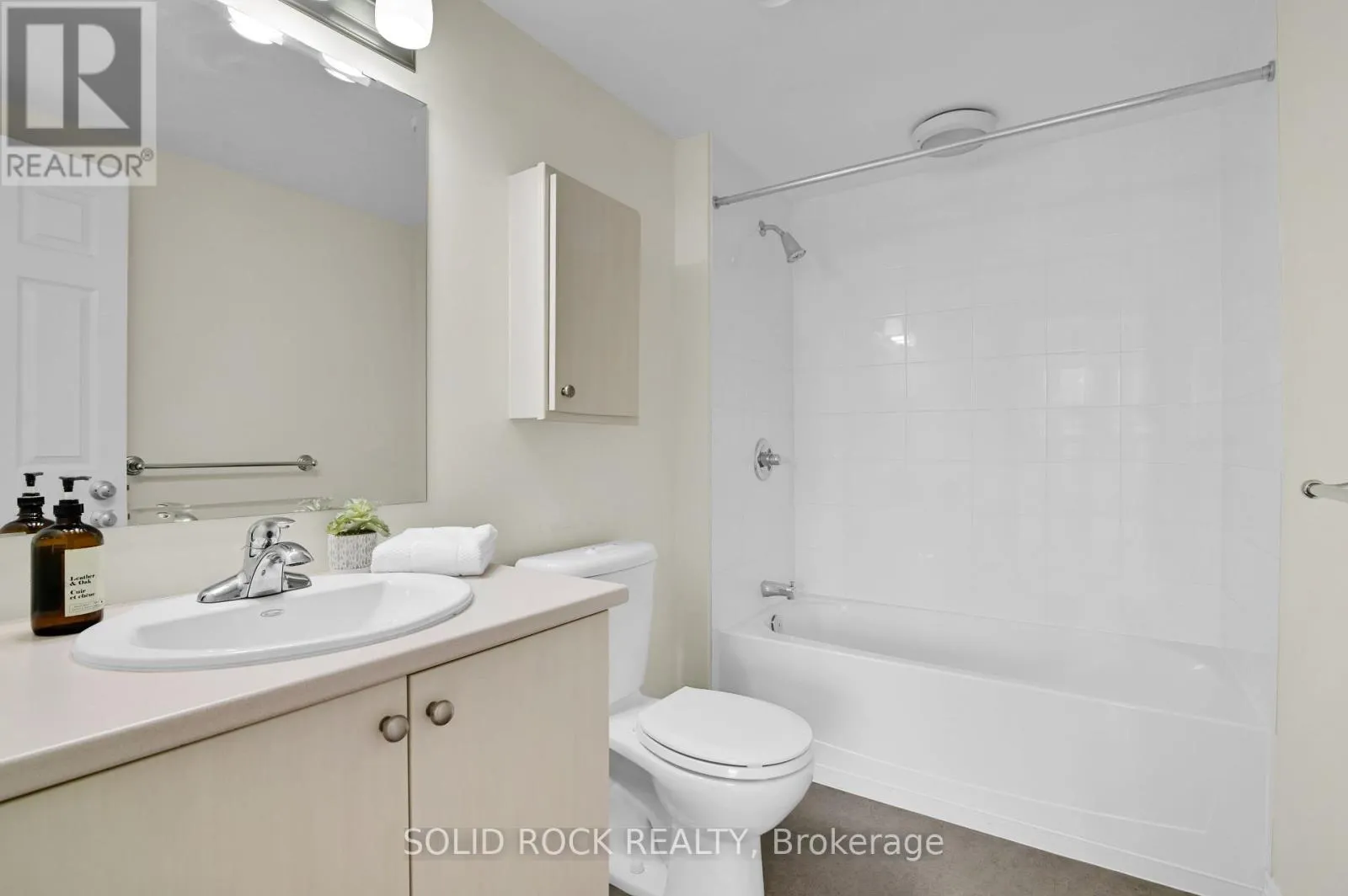 302 - 301 BAYROSE DRIVE