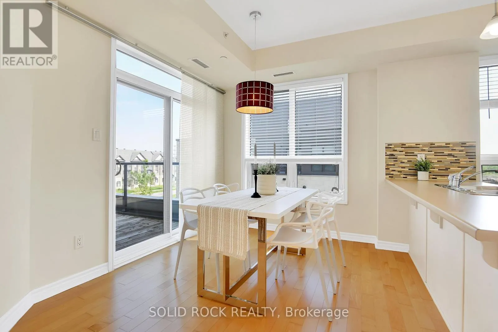 302 - 301 BAYROSE DRIVE