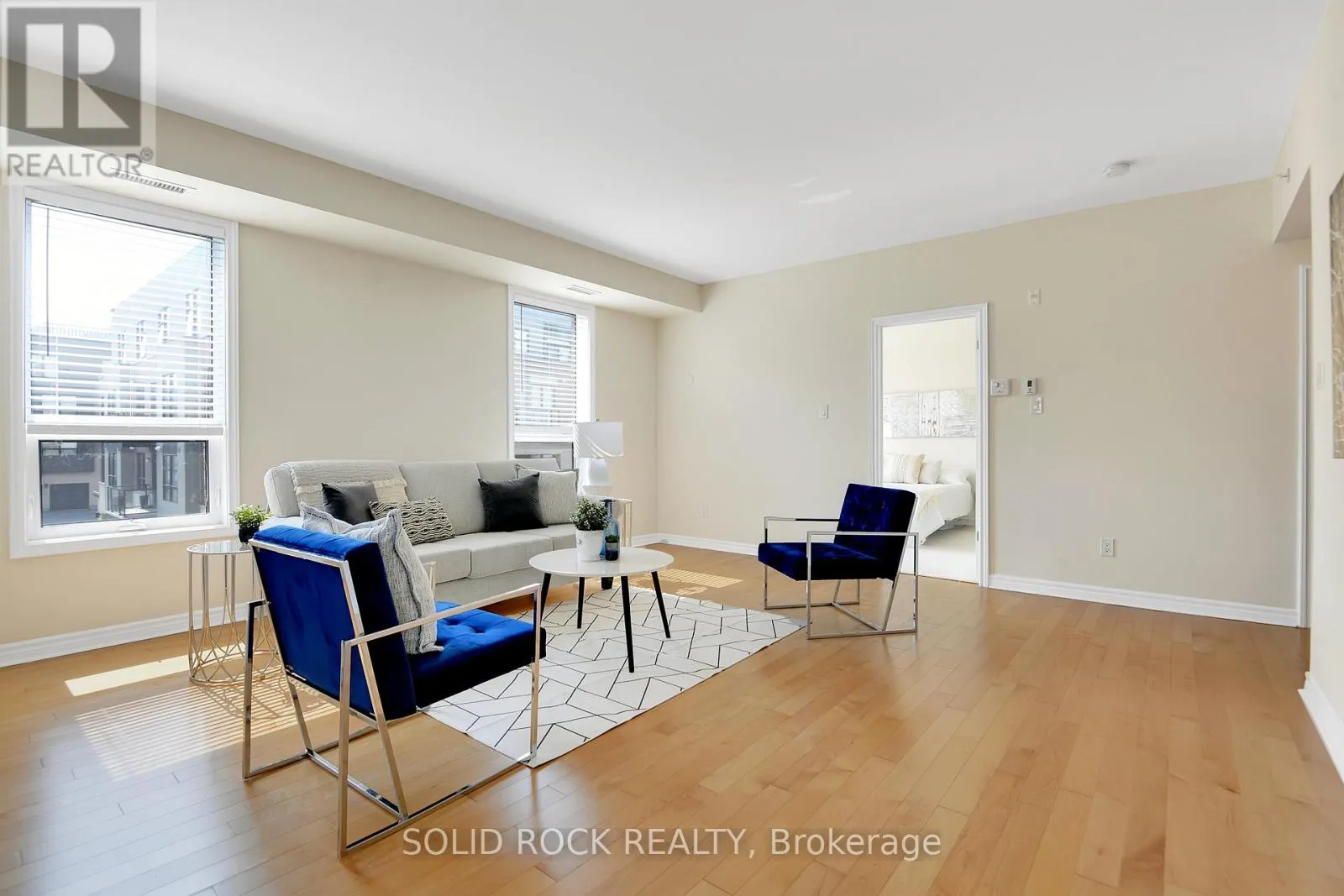 302 - 301 BAYROSE DRIVE