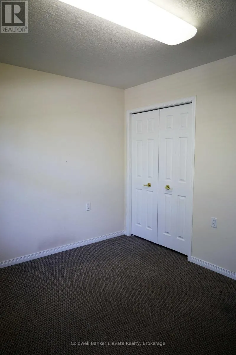 16 - 2705 KINGSWAY DRIVE