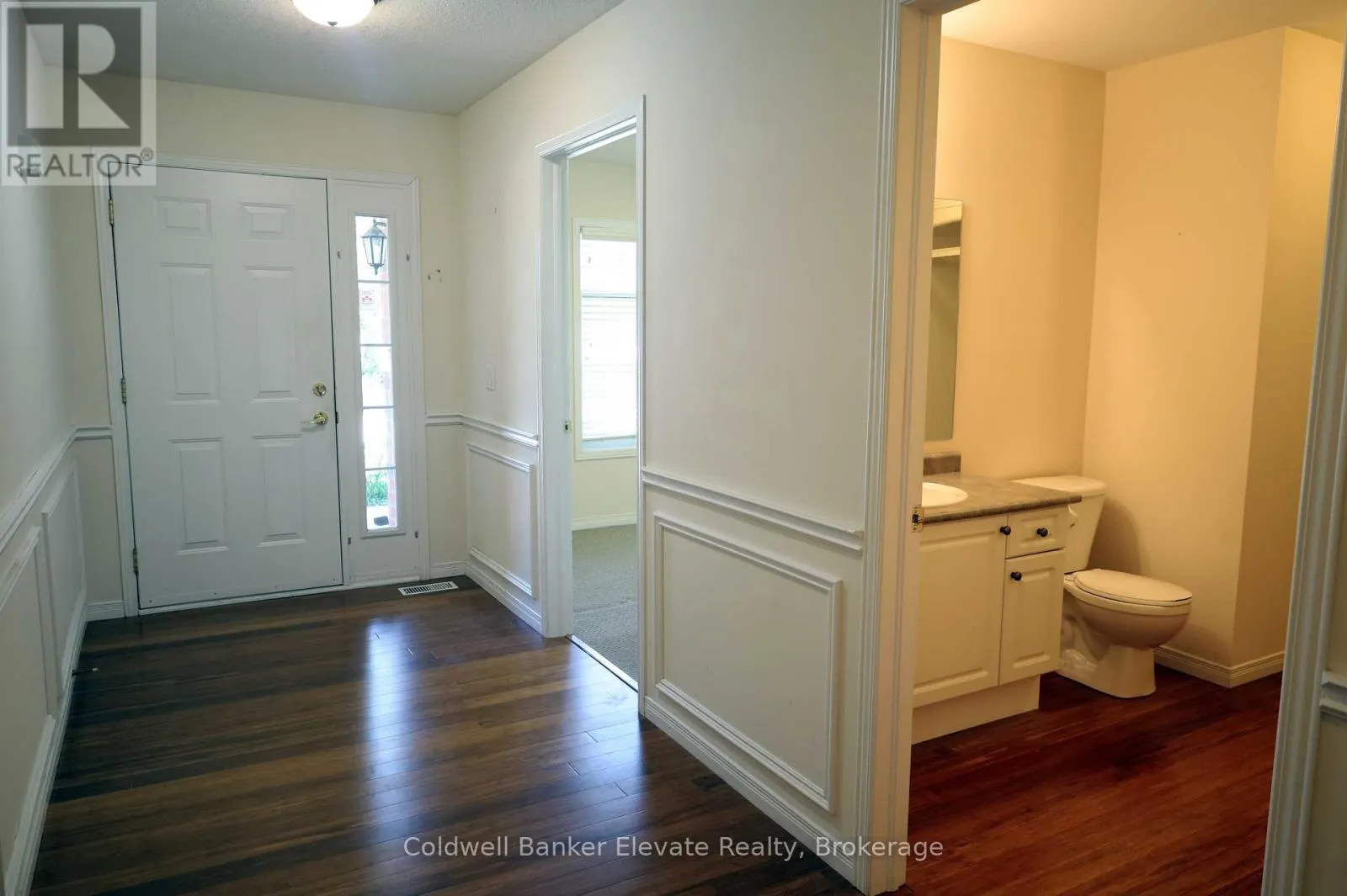 16 - 2705 KINGSWAY DRIVE