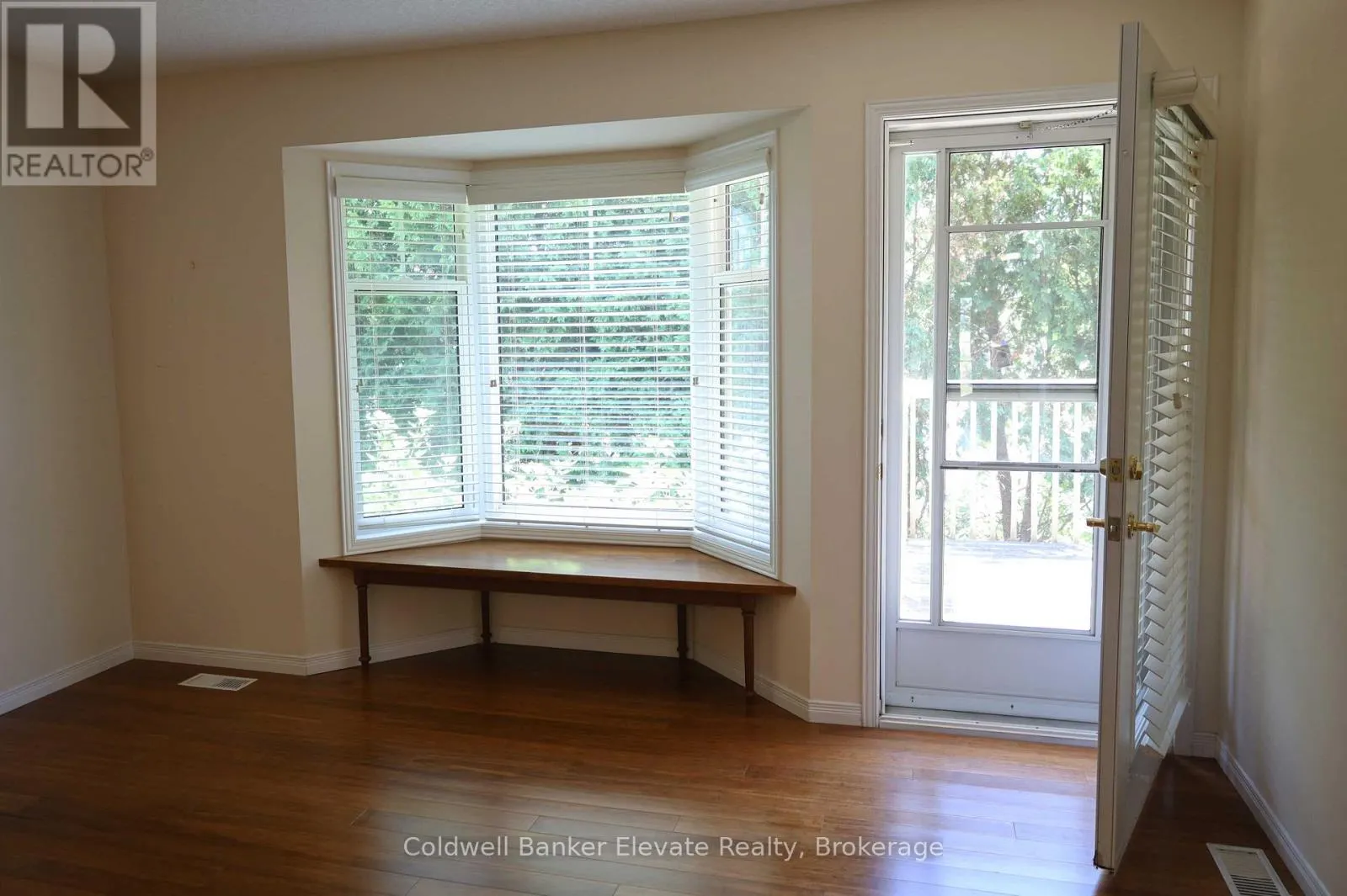 16 - 2705 KINGSWAY DRIVE