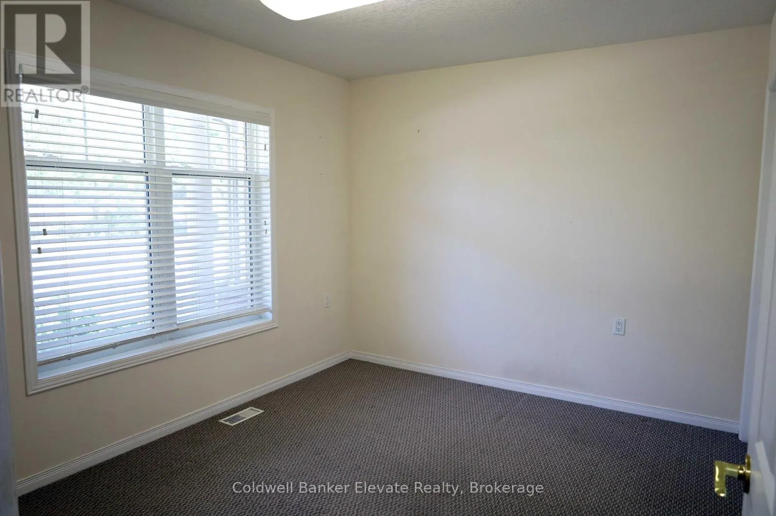 16 - 2705 KINGSWAY DRIVE