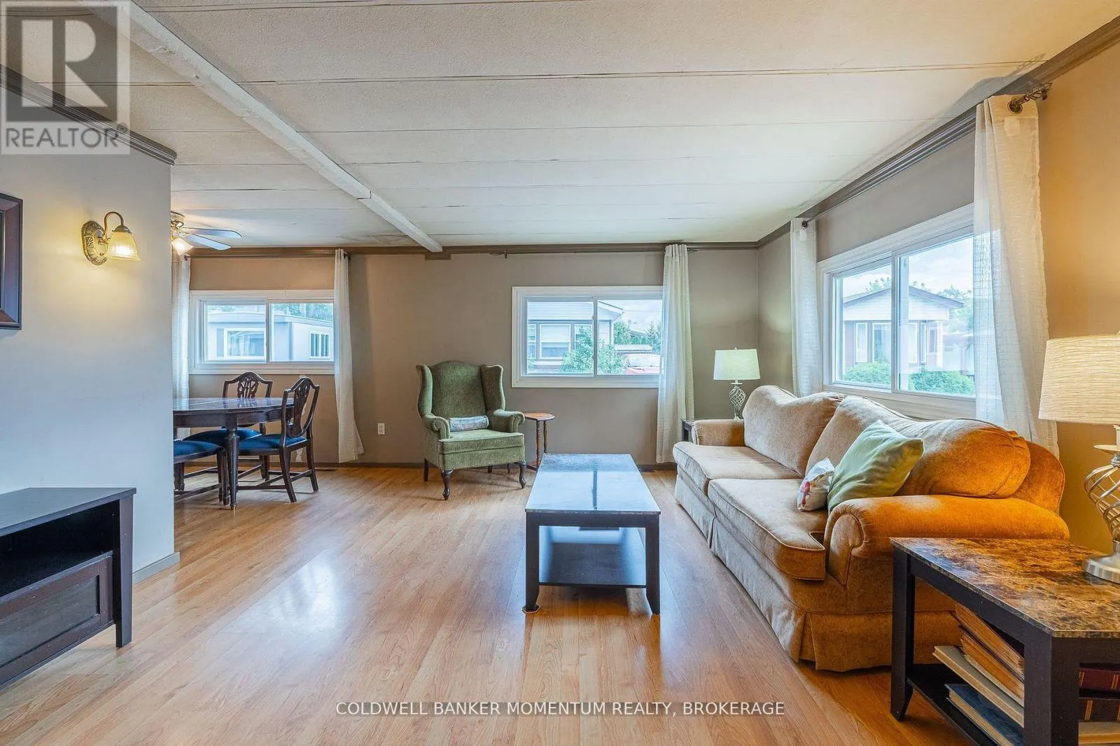 214 - 241 ST. PAUL STREET W, #214