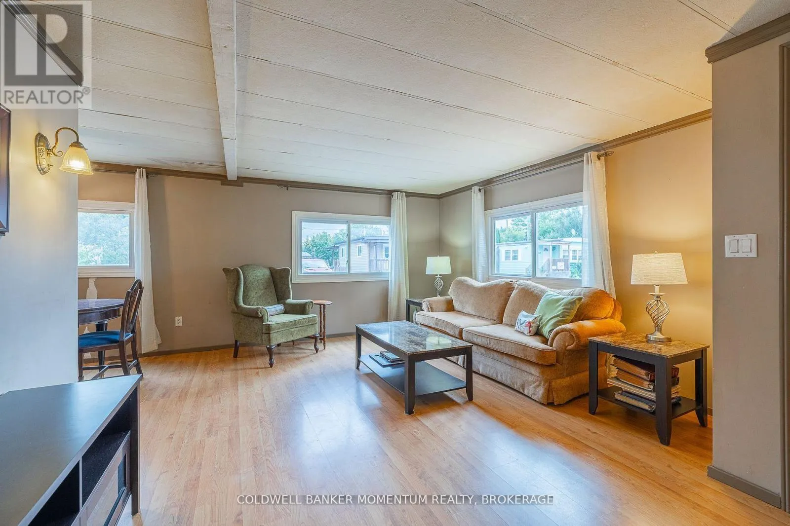 214 - 241 ST. PAUL STREET W, #214