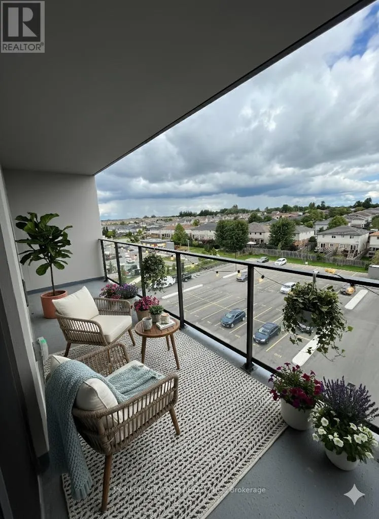 1006 - 425 WATSON PARKWAY N