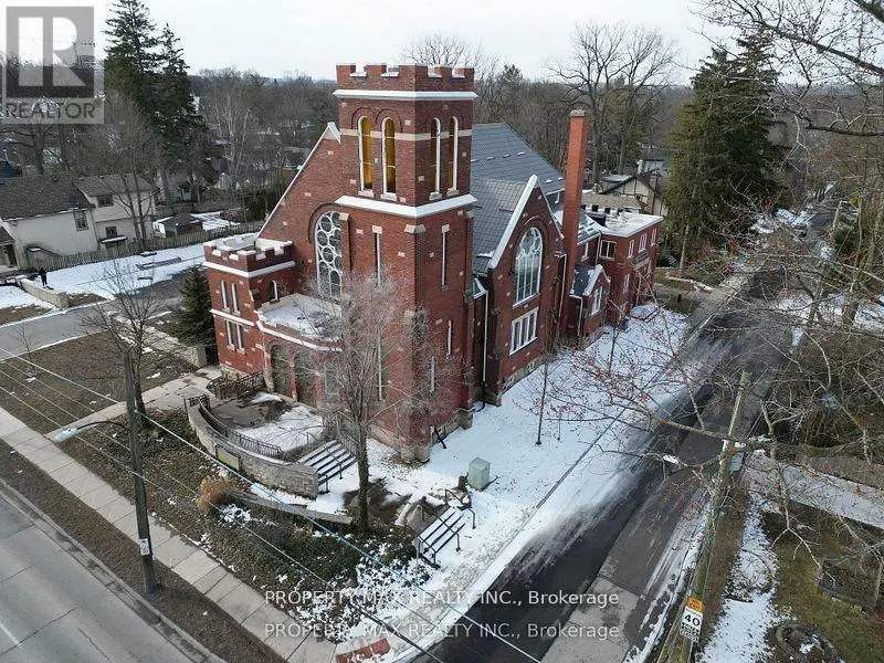 1061 RICHMOND STREET