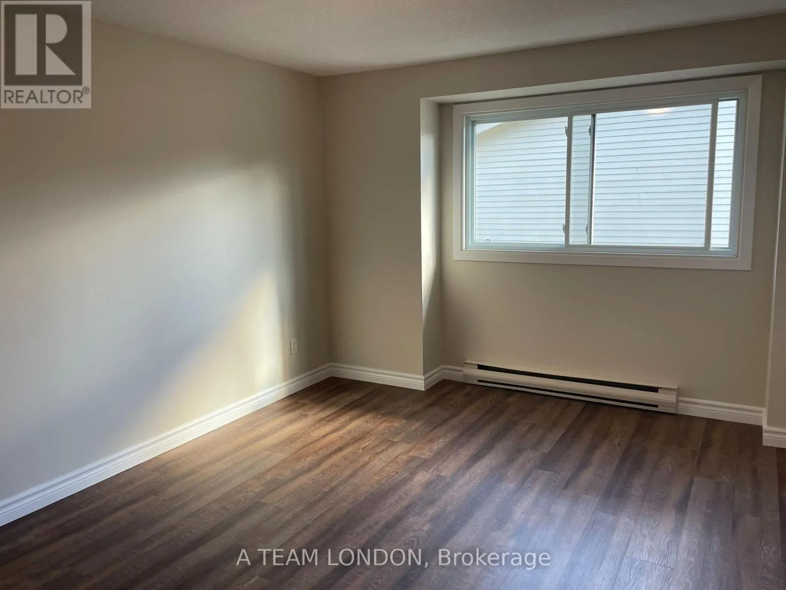 40 - 355 SANDRINGHAM CRESCENT, #40