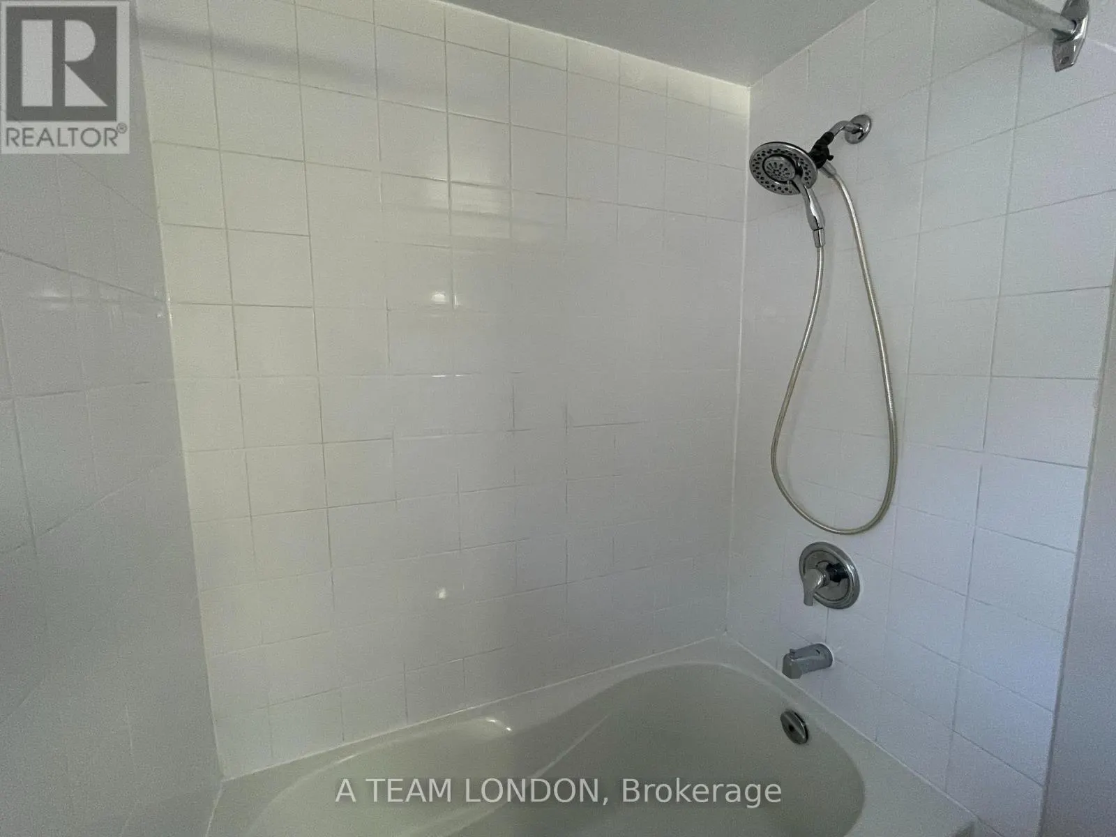40 - 355 SANDRINGHAM CRESCENT, #40