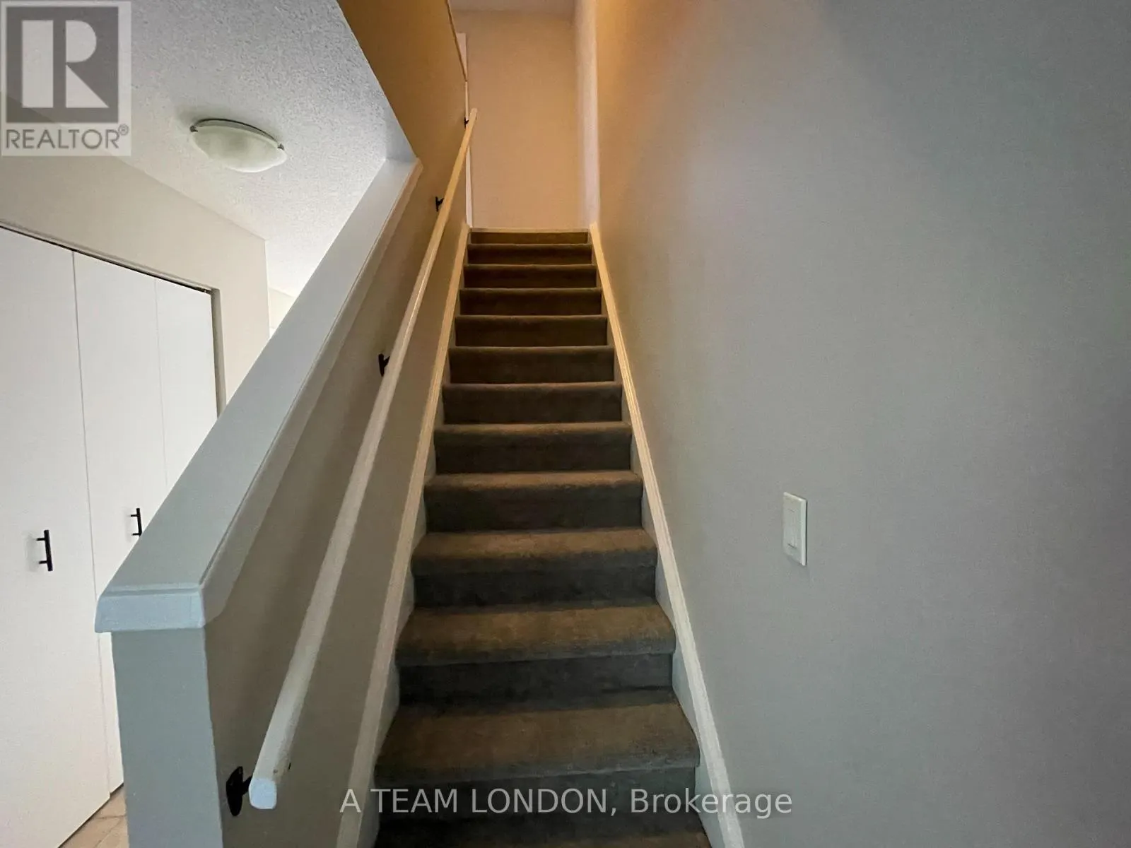 40 - 355 SANDRINGHAM CRESCENT, #40