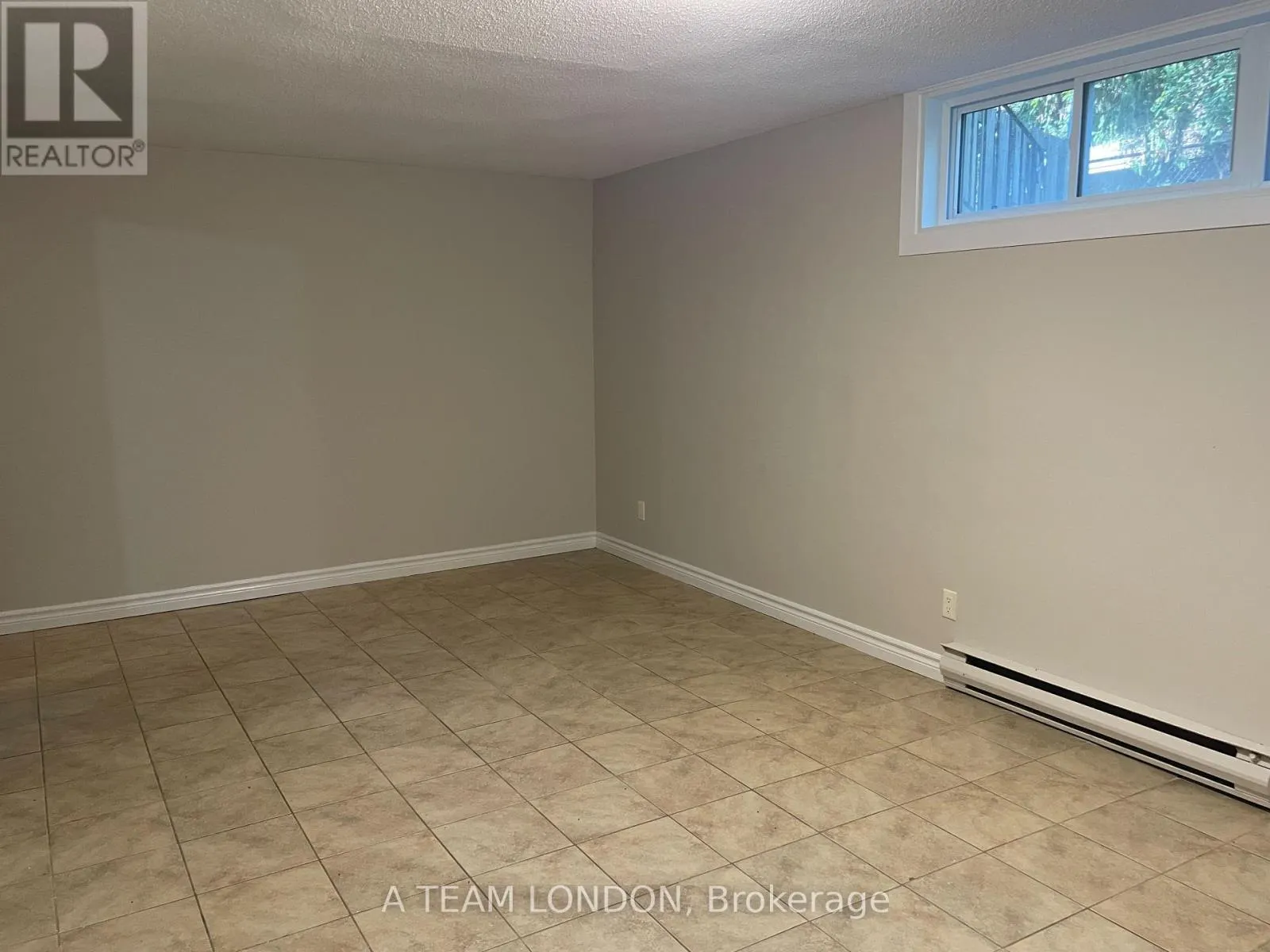 40 - 355 SANDRINGHAM CRESCENT, #40