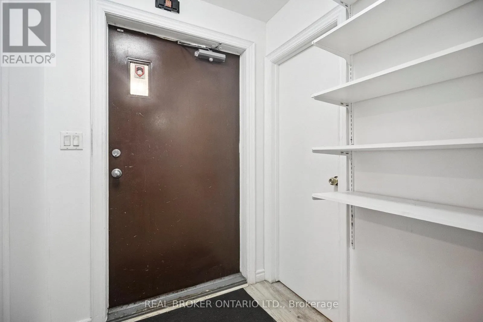 11 WHITFIELD AVENUE