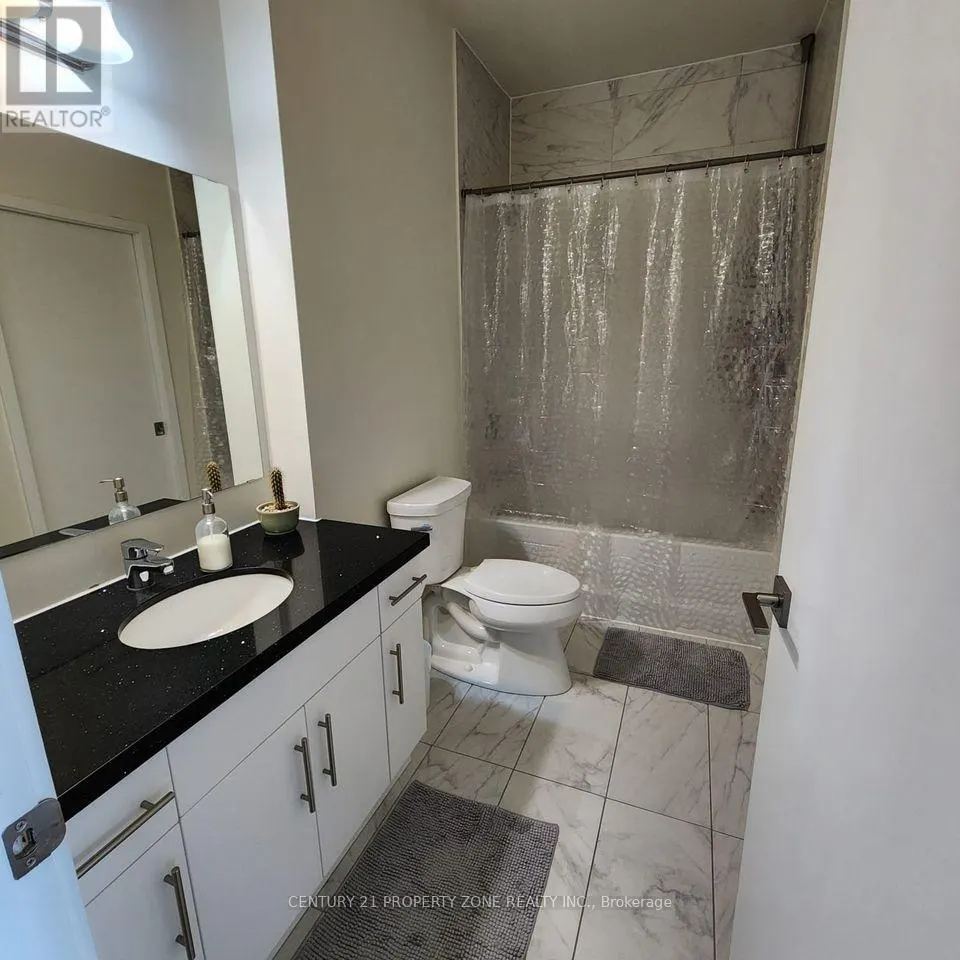 415 - 690 KING STREET W