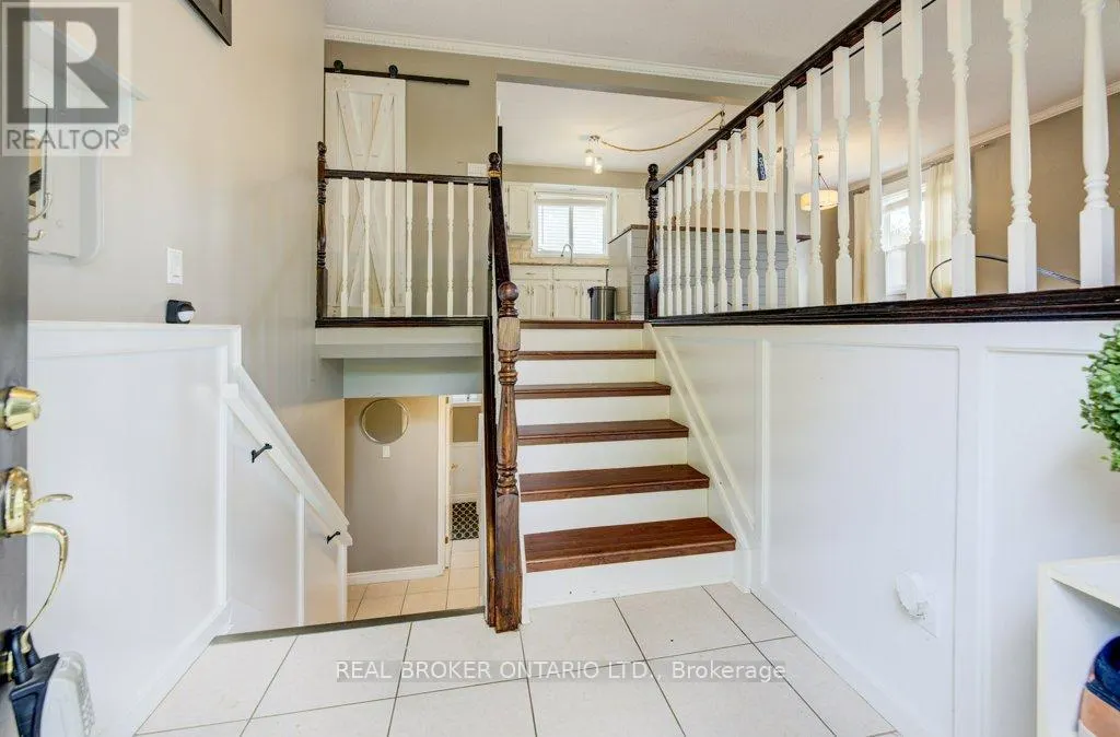 7 FOLKSTONE CRESCENT
