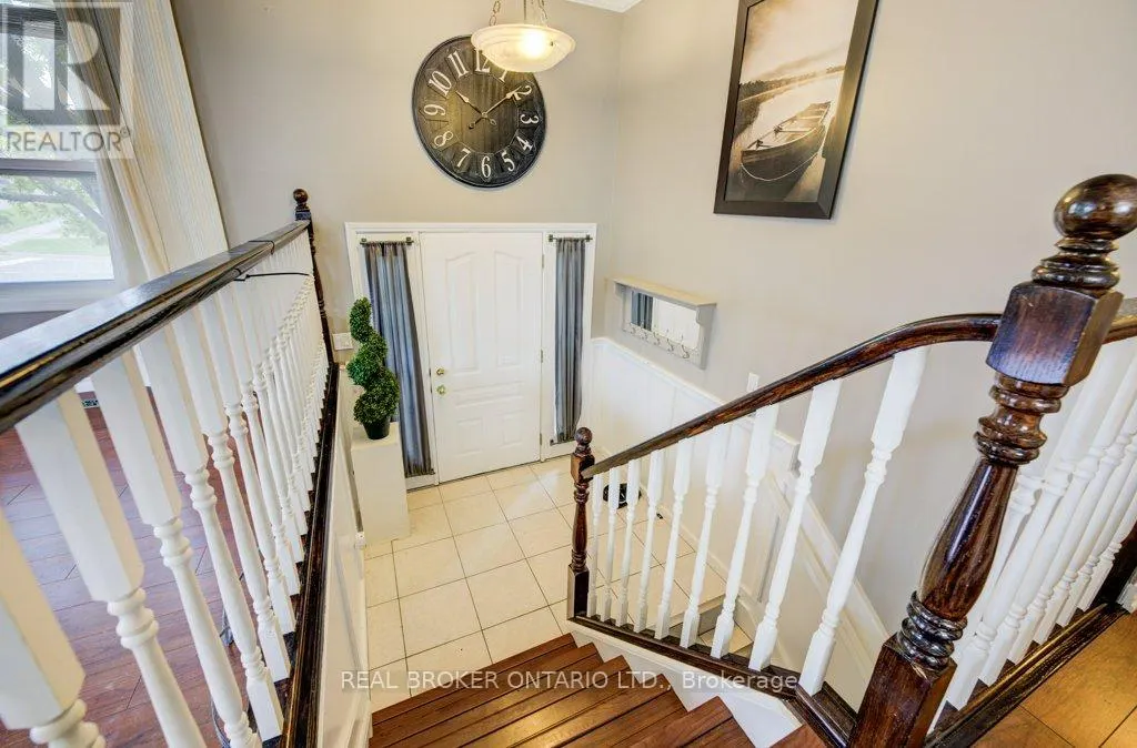 7 FOLKSTONE CRESCENT