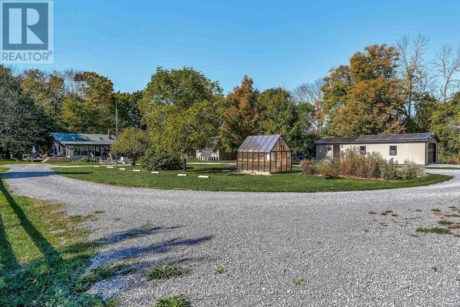 220 EASTERBROOK ROAD S
