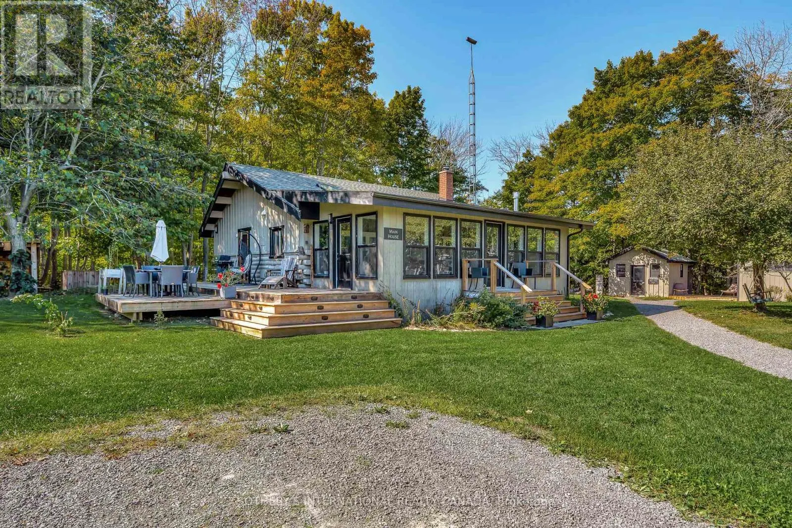 220 EASTERBROOK ROAD S
