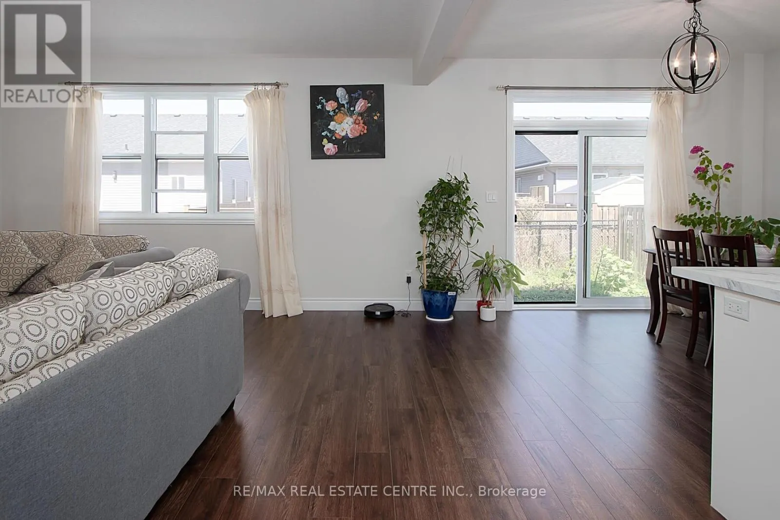 48 CASH CRESCENT