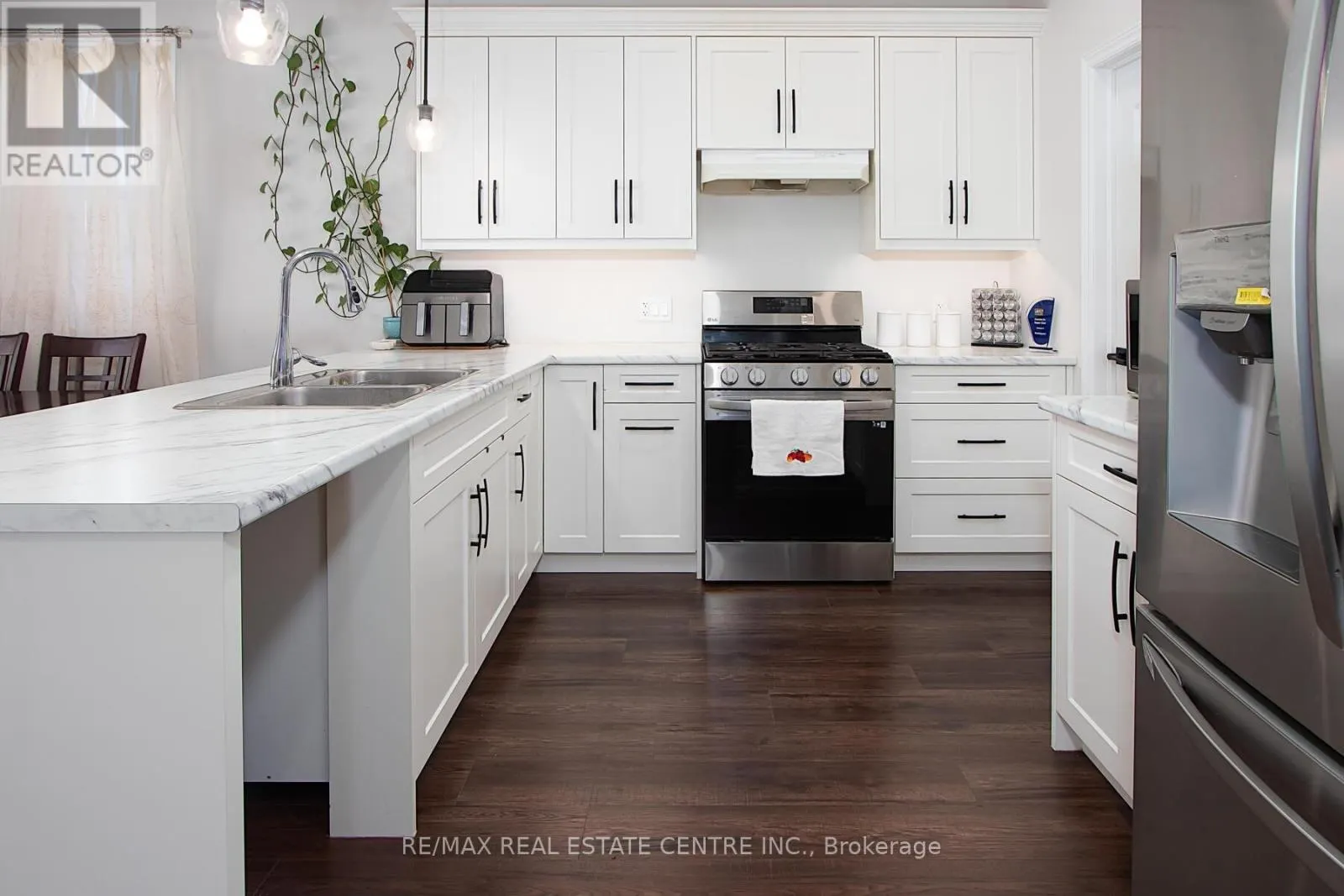 48 CASH CRESCENT