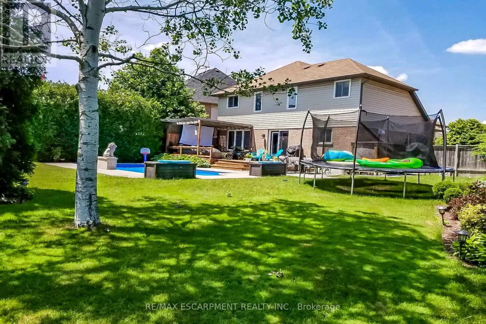 27 SURREY DRIVE