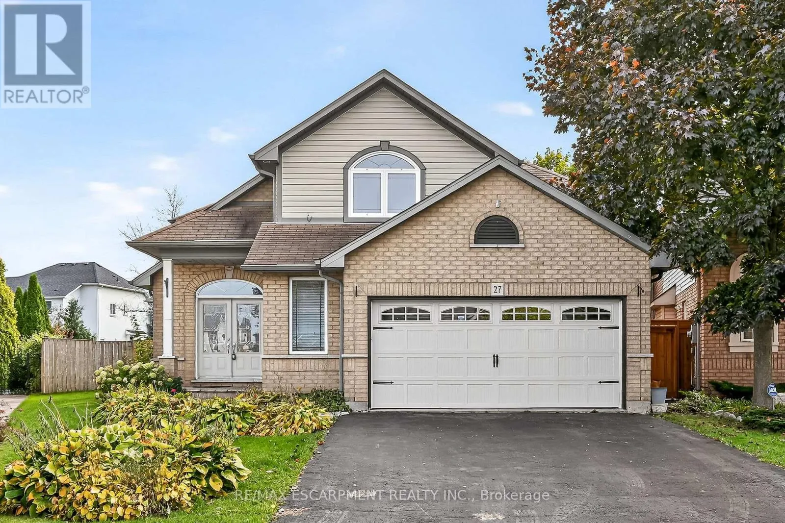 27 SURREY DRIVE