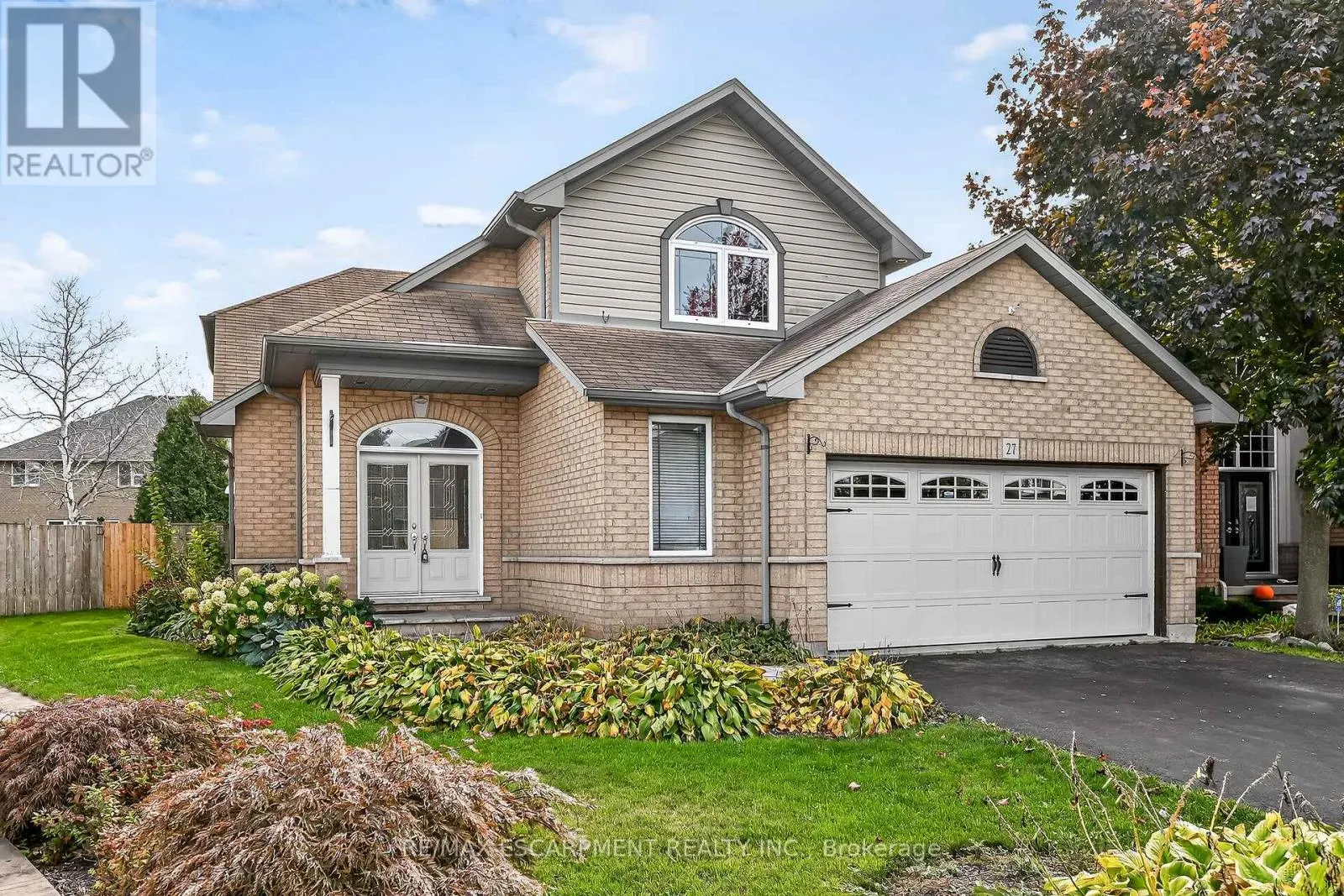 27 SURREY DRIVE