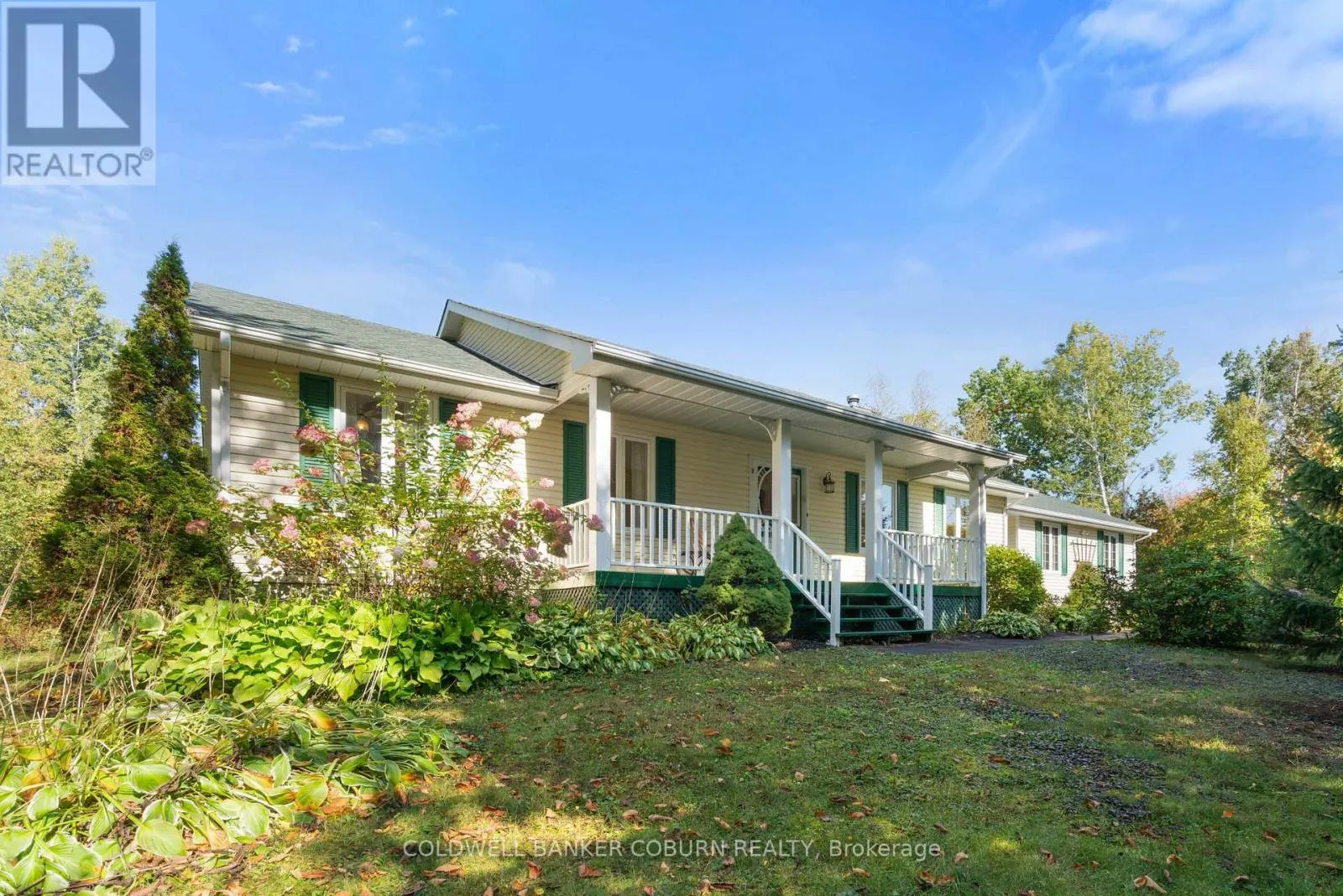 2 SUGAR MAPLE WAY