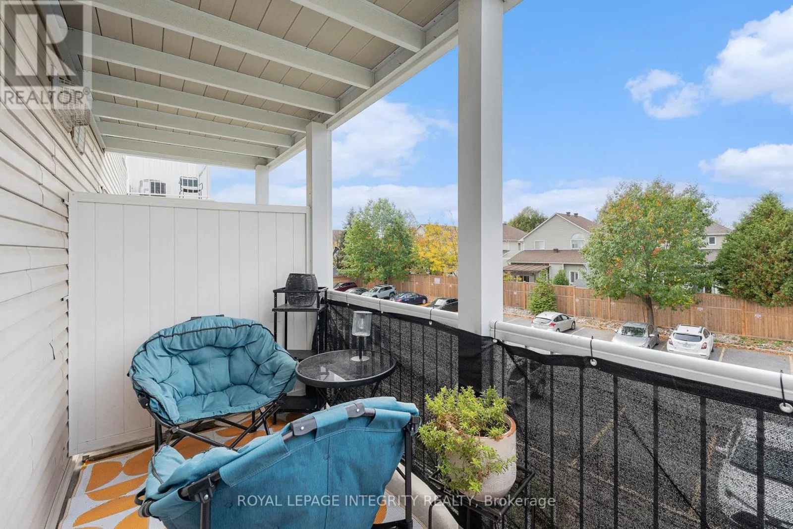 813 LONGFIELDS DRIVE