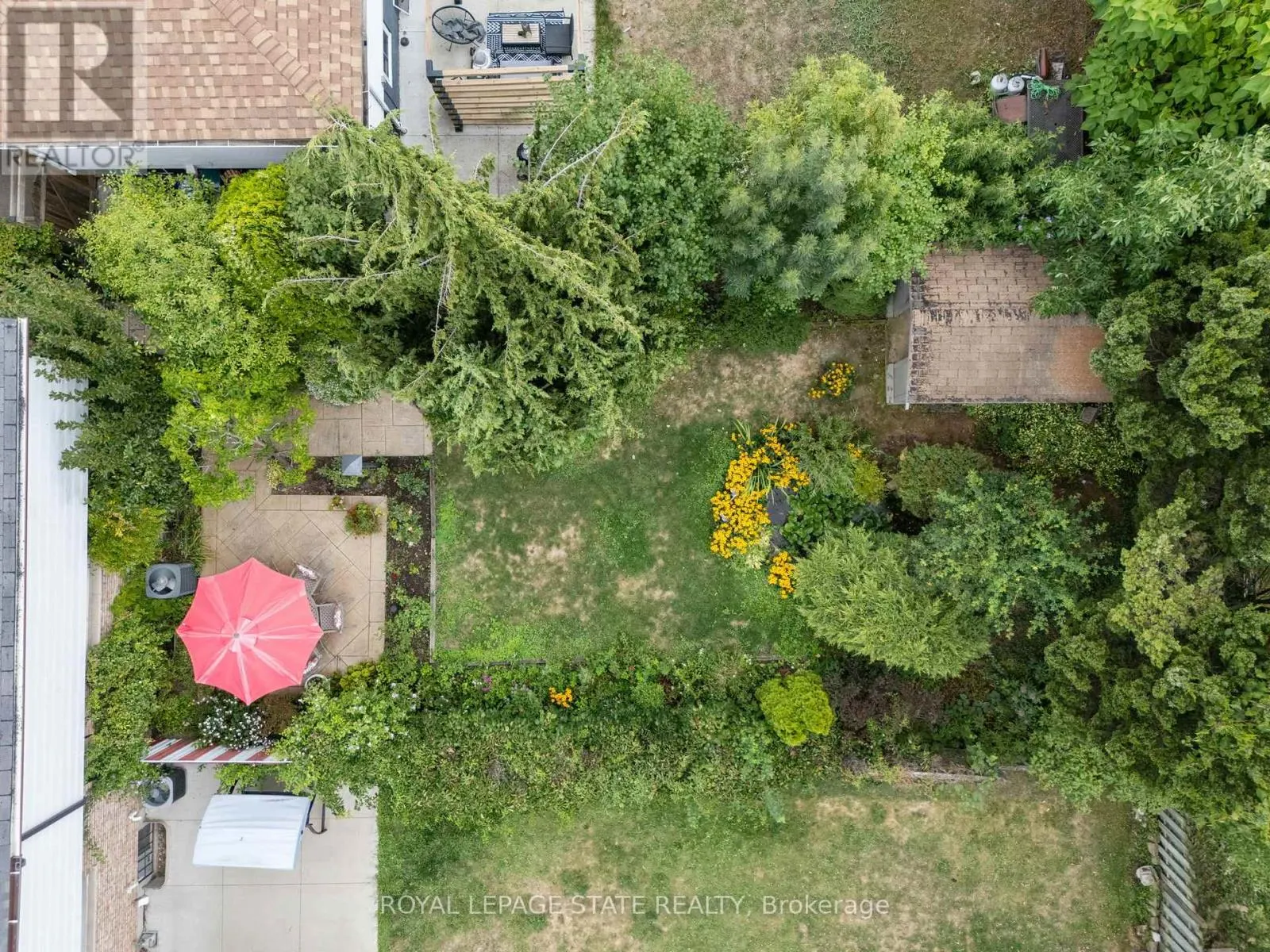 104 BERKINDALE DRIVE