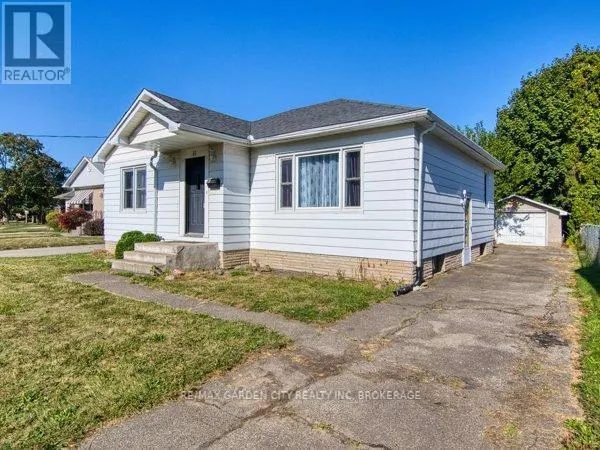 11 BONAVEM DRIVE
