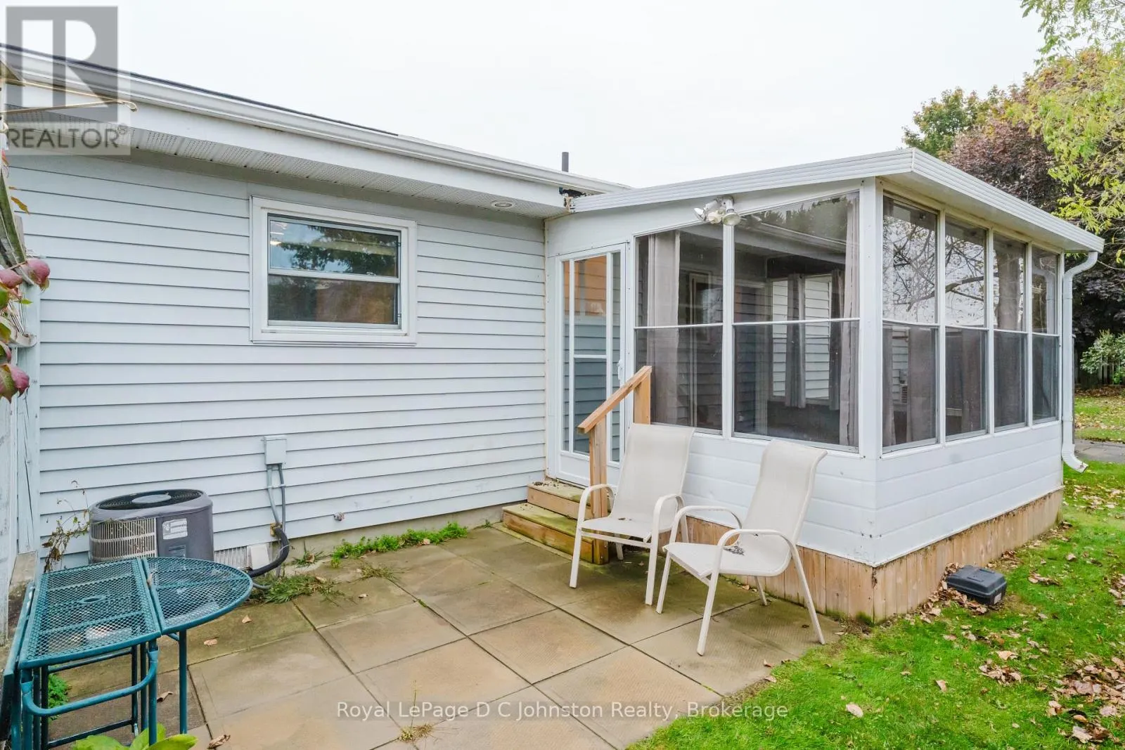 38 - 303 WATERLOO STREET, #38