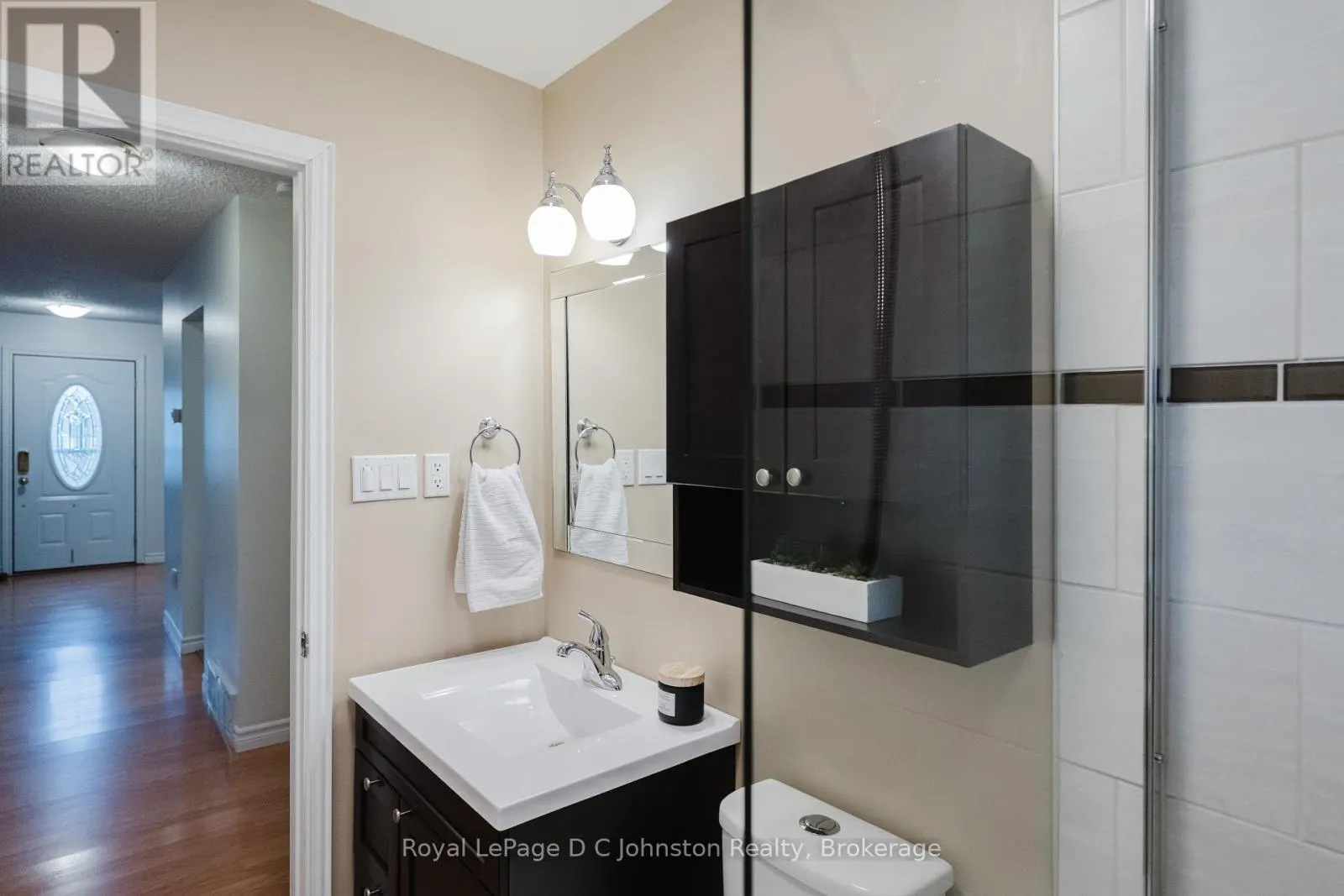 38 - 303 WATERLOO STREET, #38