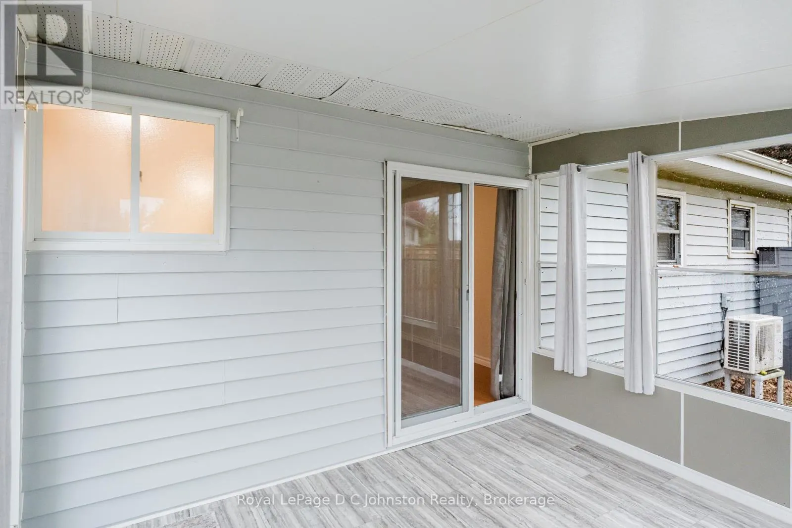 38 - 303 WATERLOO STREET, #38