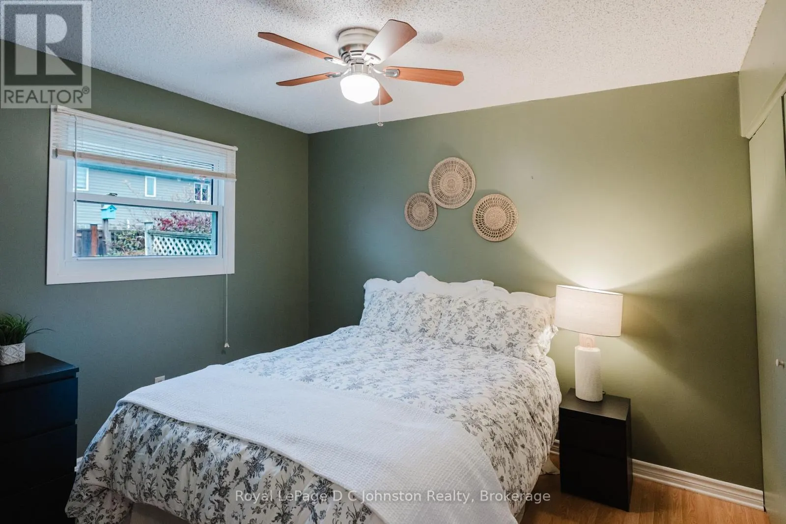38 - 303 WATERLOO STREET, #38