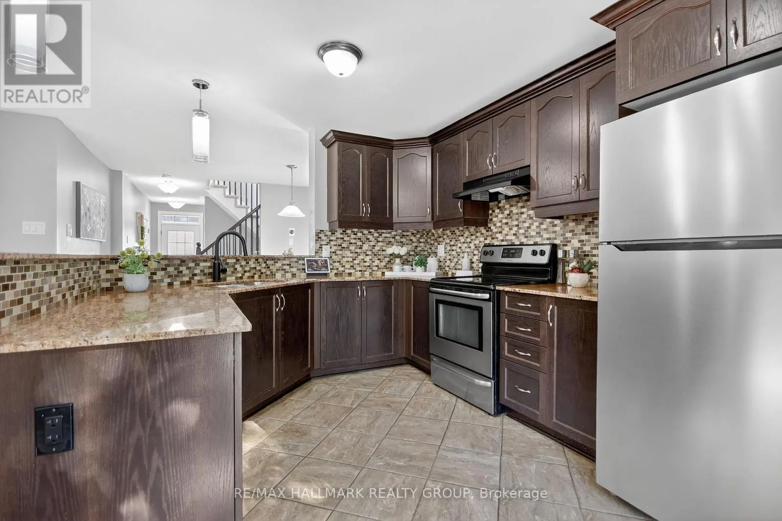 125 MAESTRO AVENUE