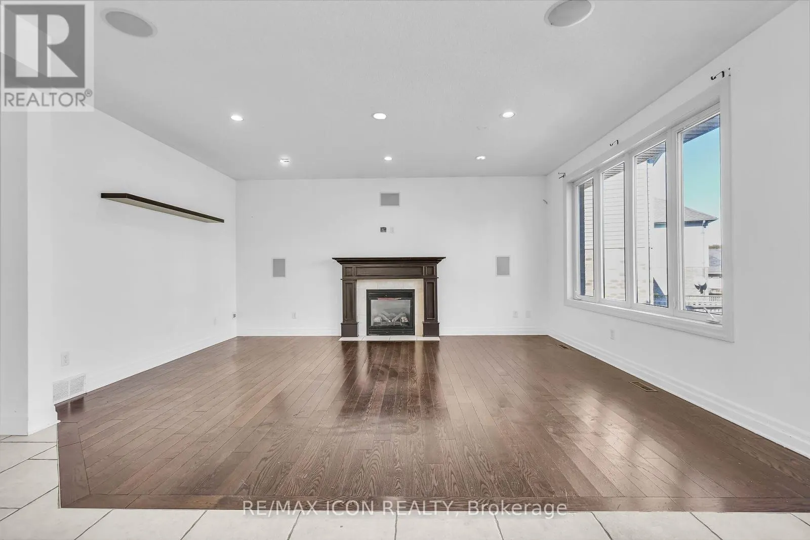1734 TIGERLILY ROAD