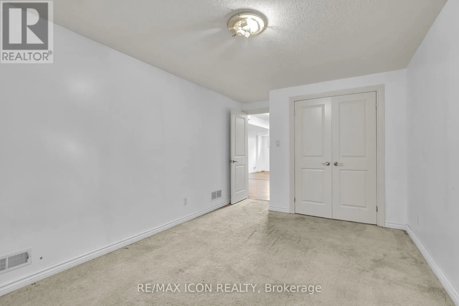 1734 TIGERLILY ROAD