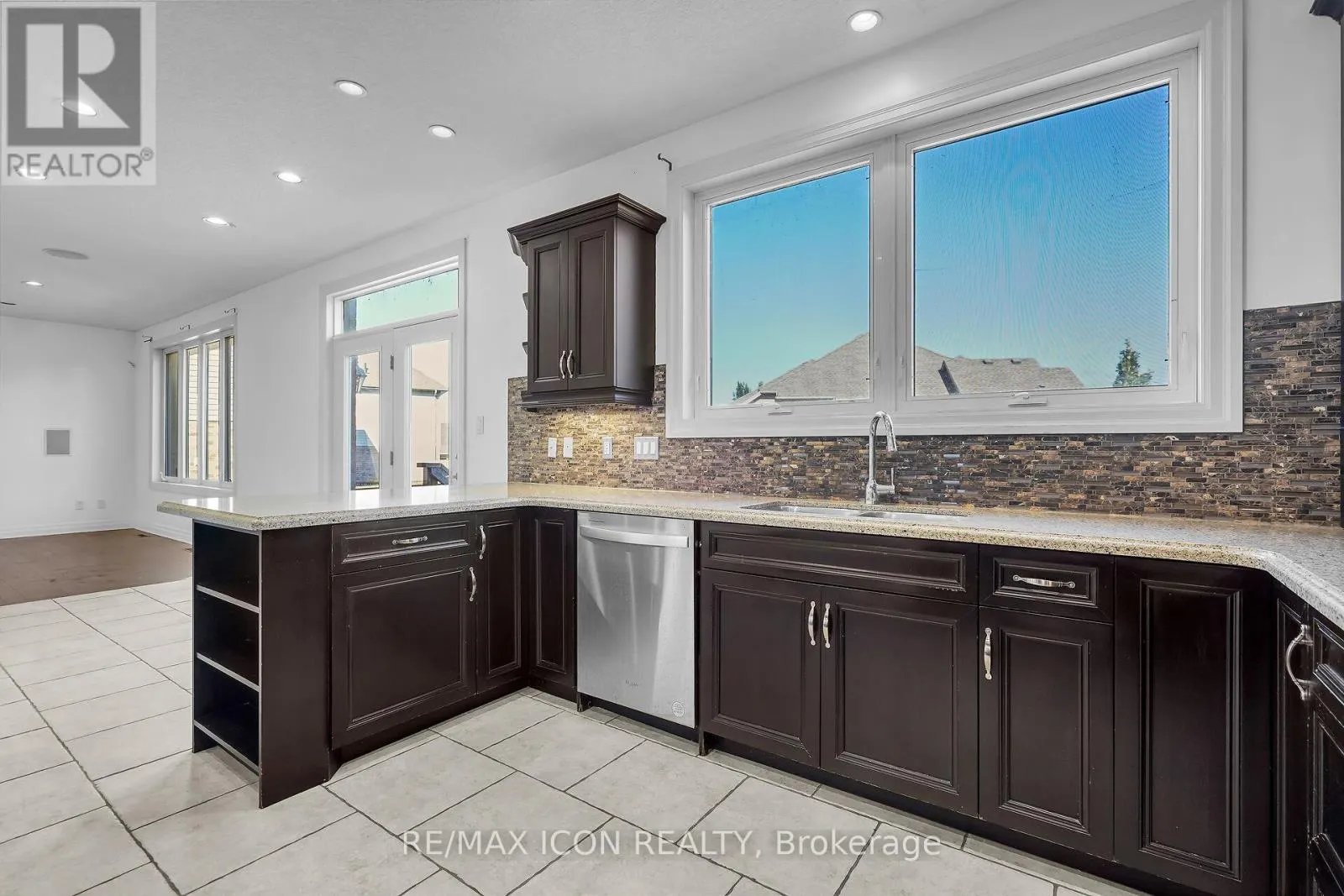 1734 TIGERLILY ROAD