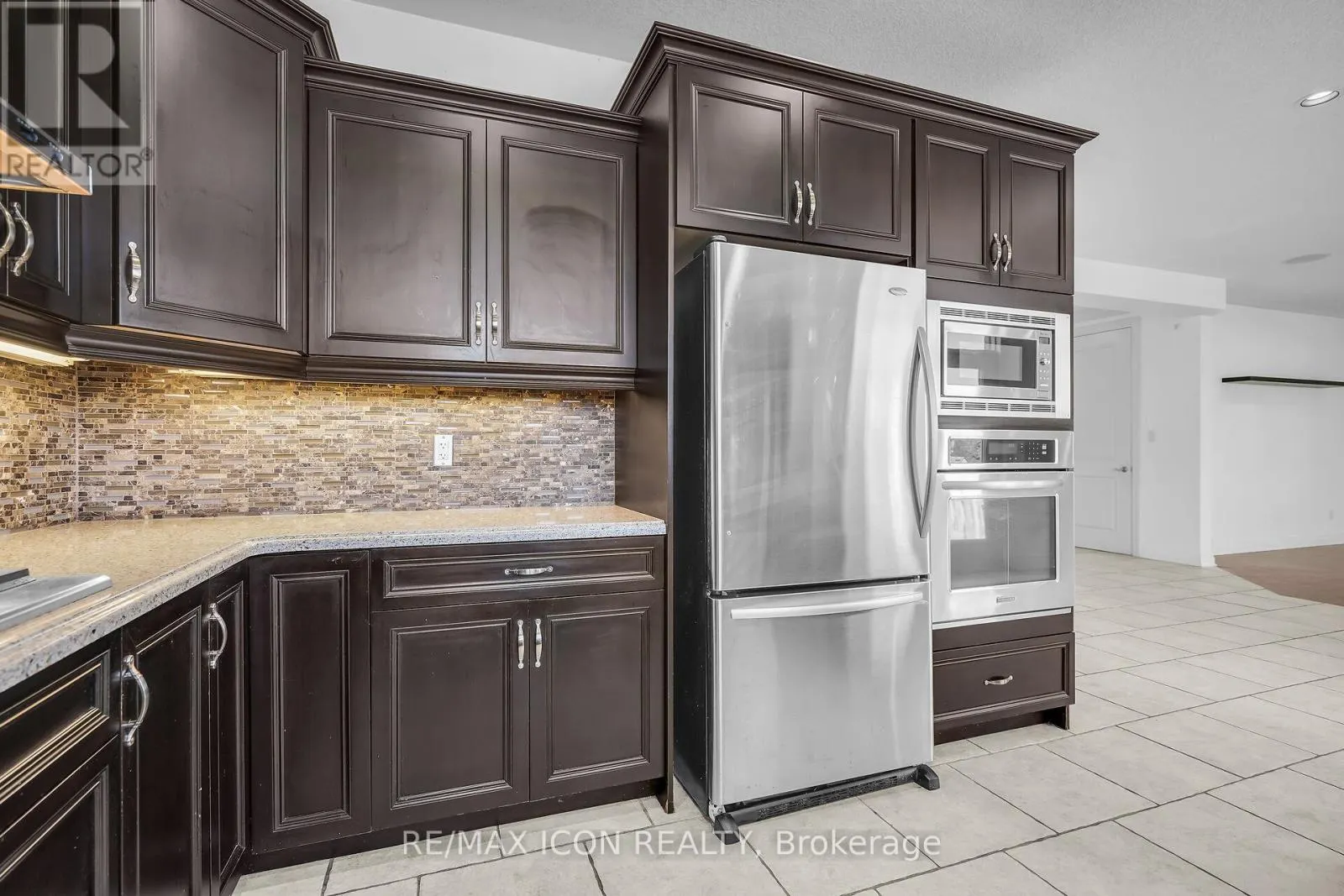 1734 TIGERLILY ROAD