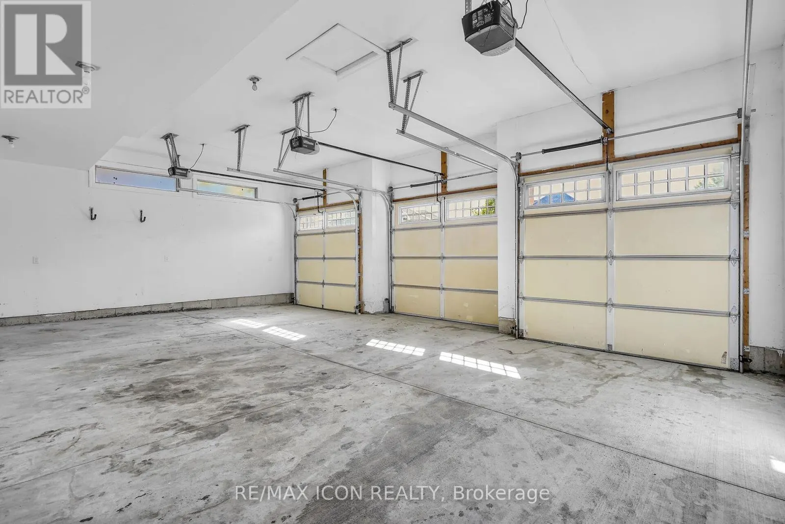 1734 TIGERLILY ROAD