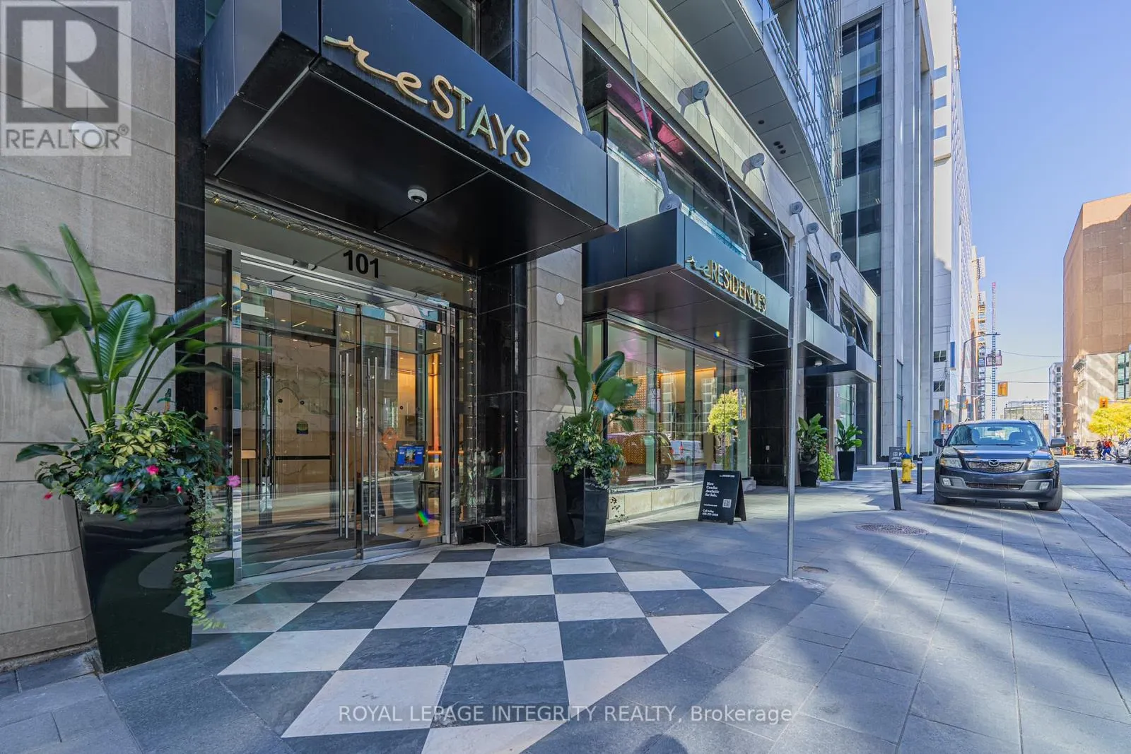 1006 - 101 QUEEN STREET