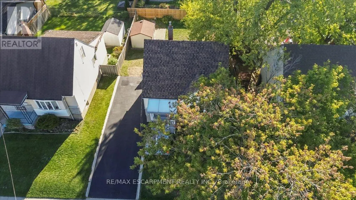 832 QUEENSDALE AVENUE